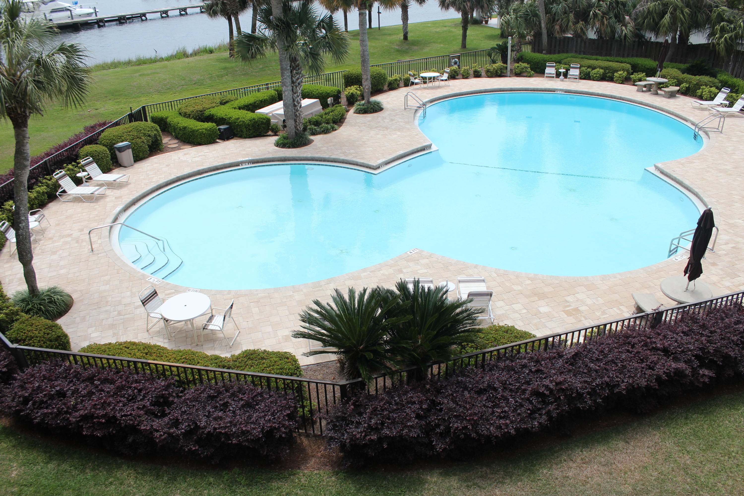 PIRATES BAY PH 1 - Residential