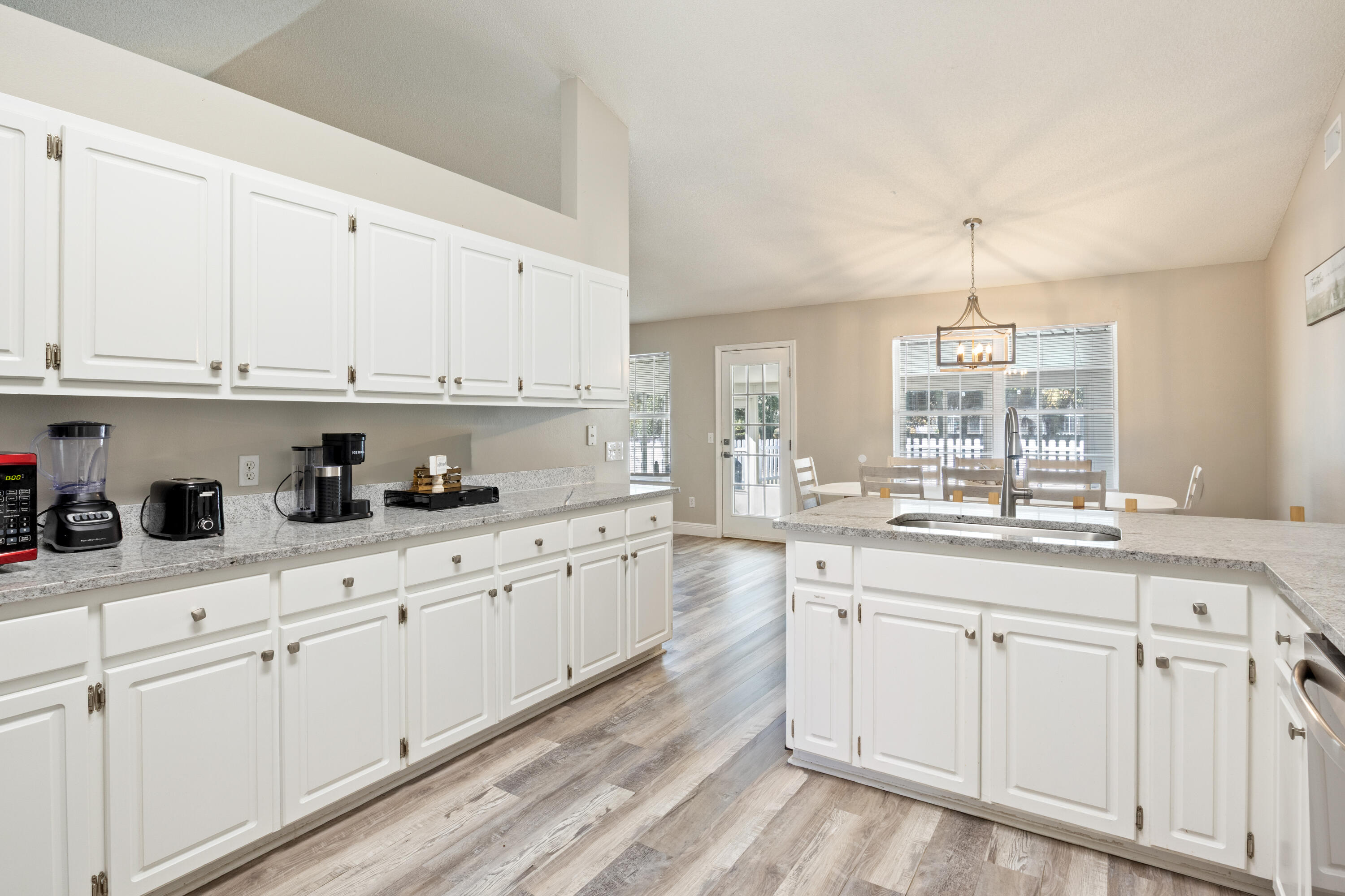 HOLLEY BY THE SEA - Residential