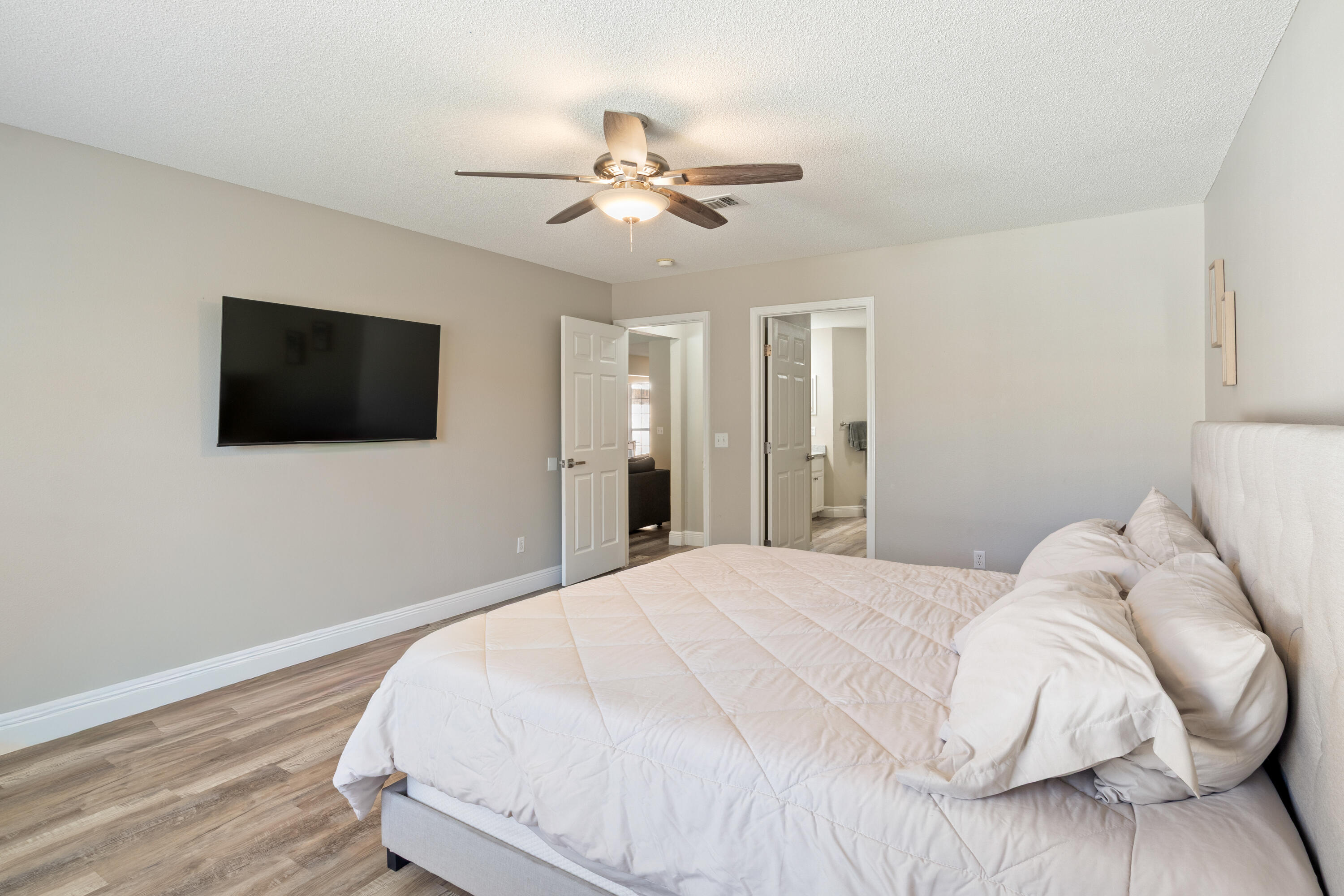 HOLLEY BY THE SEA - Residential