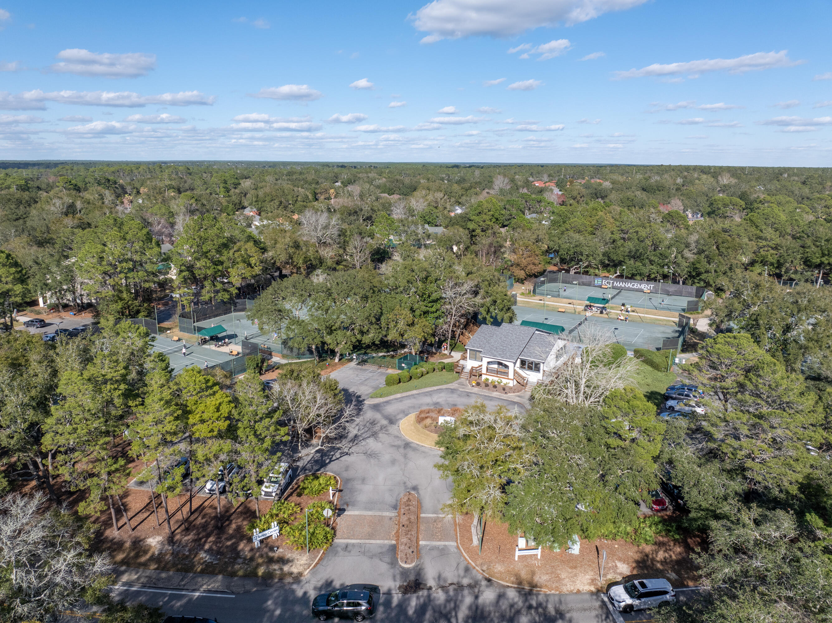 LAKESIDE CONDO AT BLUEWATER BAY - Residential