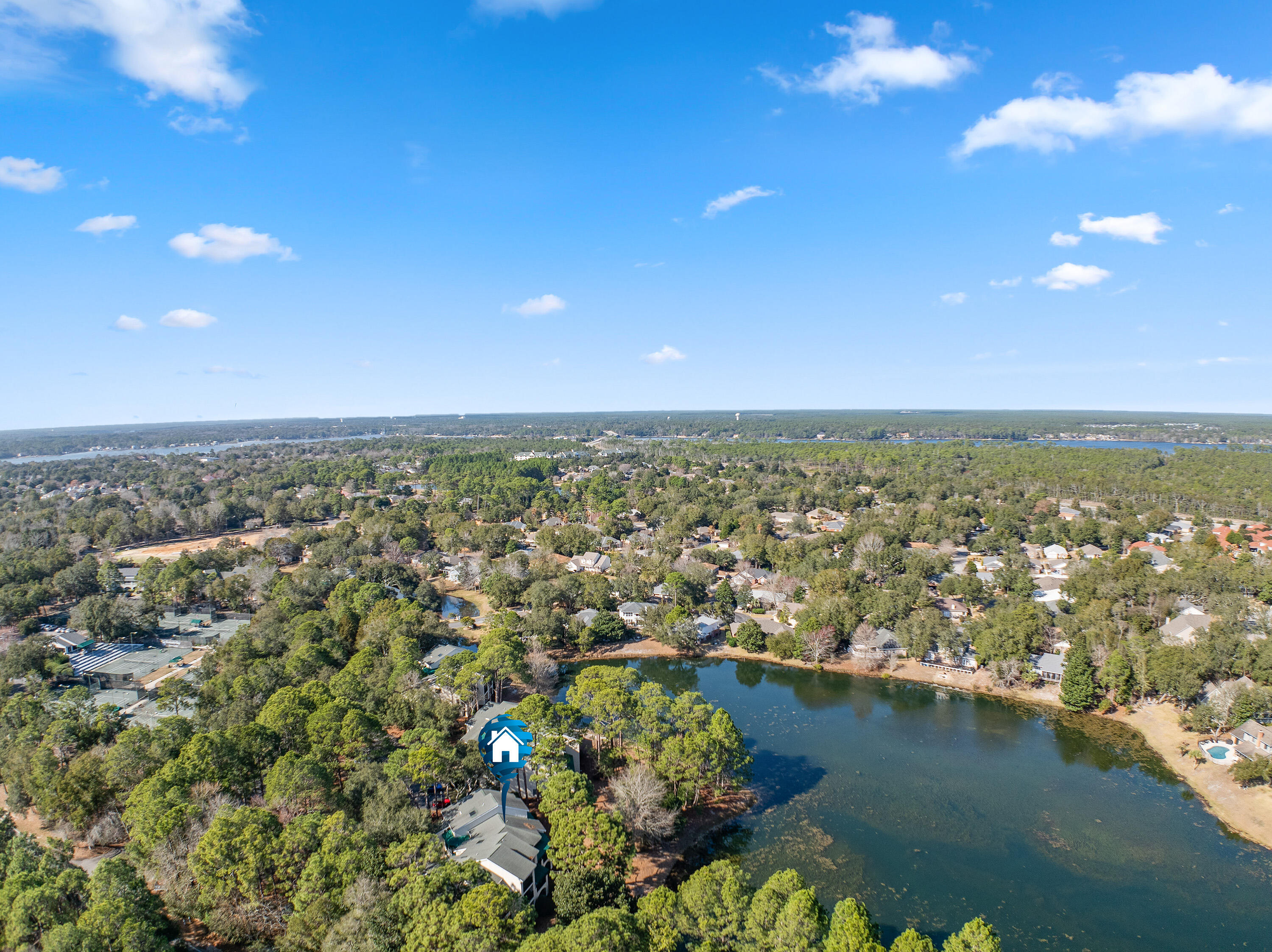 LAKESIDE CONDO AT BLUEWATER BAY - Residential