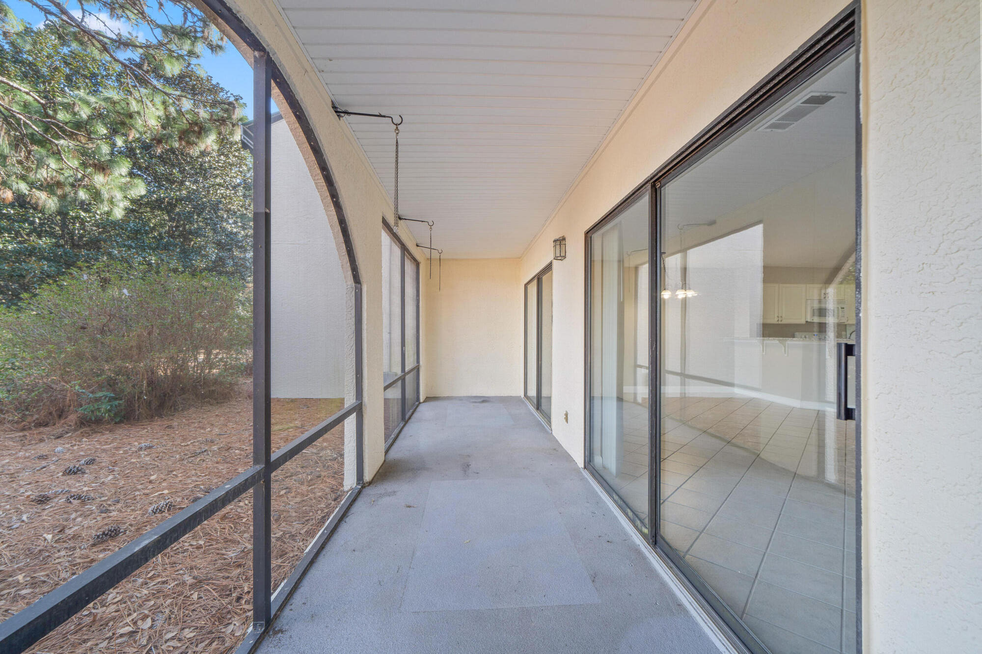 LAKESIDE CONDO AT BLUEWATER BAY - Residential