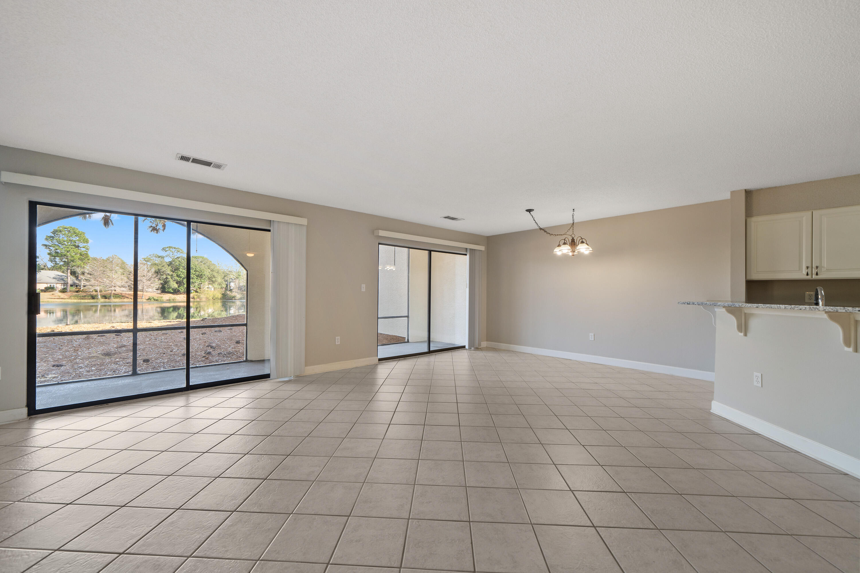 LAKESIDE CONDO AT BLUEWATER BAY - Residential
