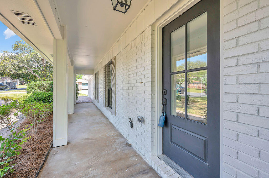 LAKE LORRAINE EST - Residential