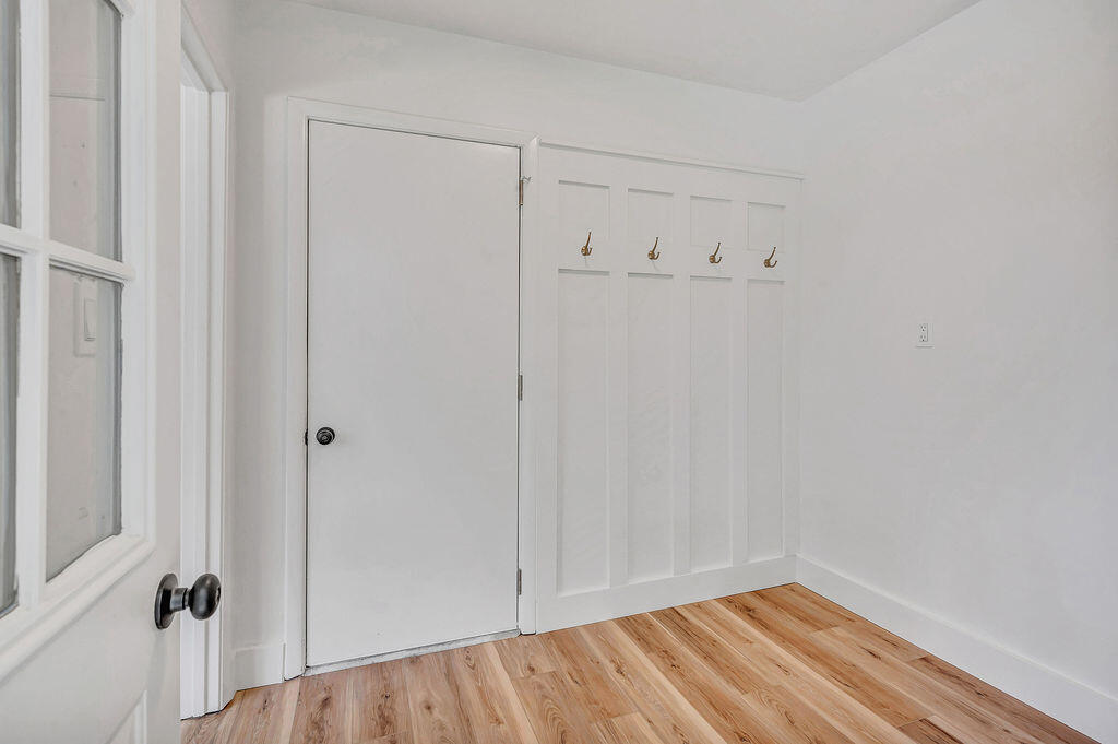 LAKE LORRAINE EST - Residential