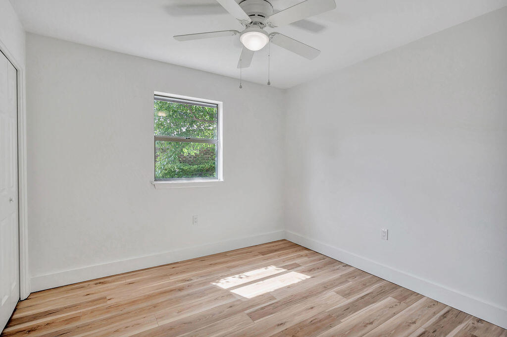 LAKE LORRAINE EST - Residential