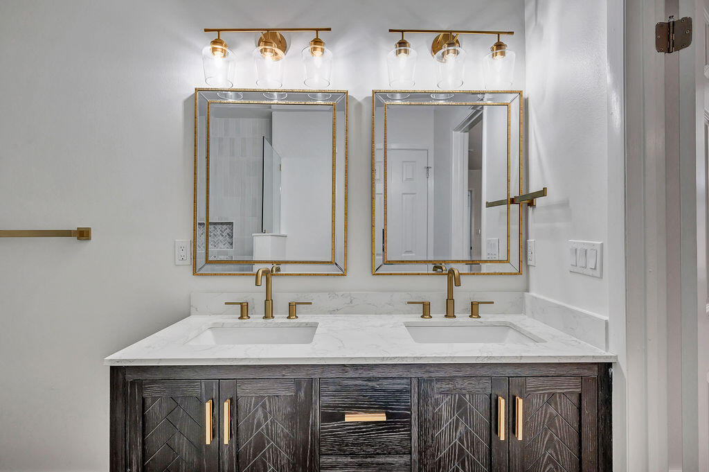 LAKE LORRAINE EST - Residential