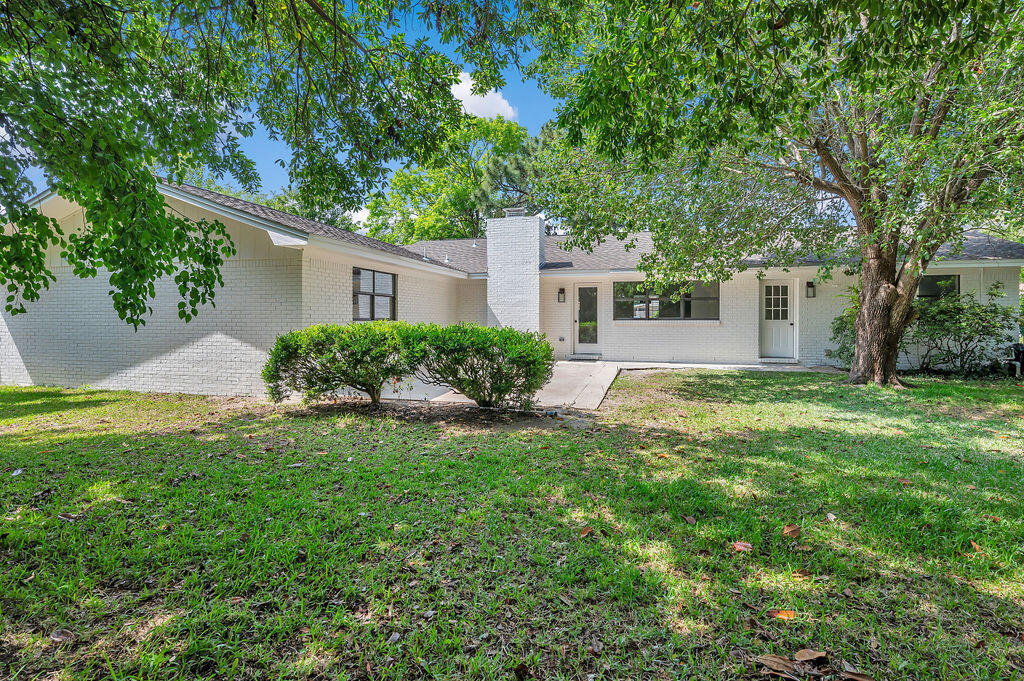 LAKE LORRAINE EST - Residential