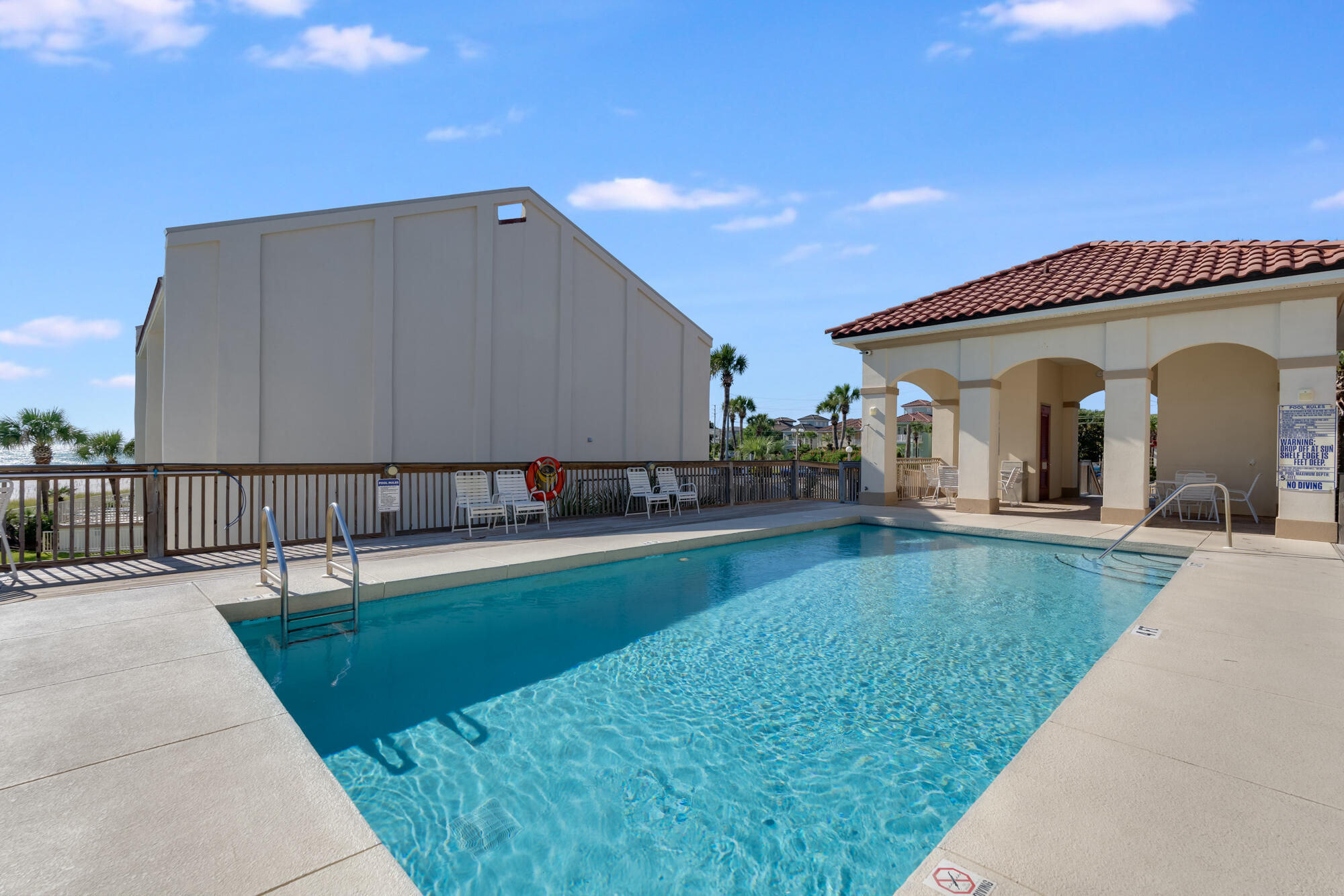 LA VALENCIA BEACH RESORT - Residential