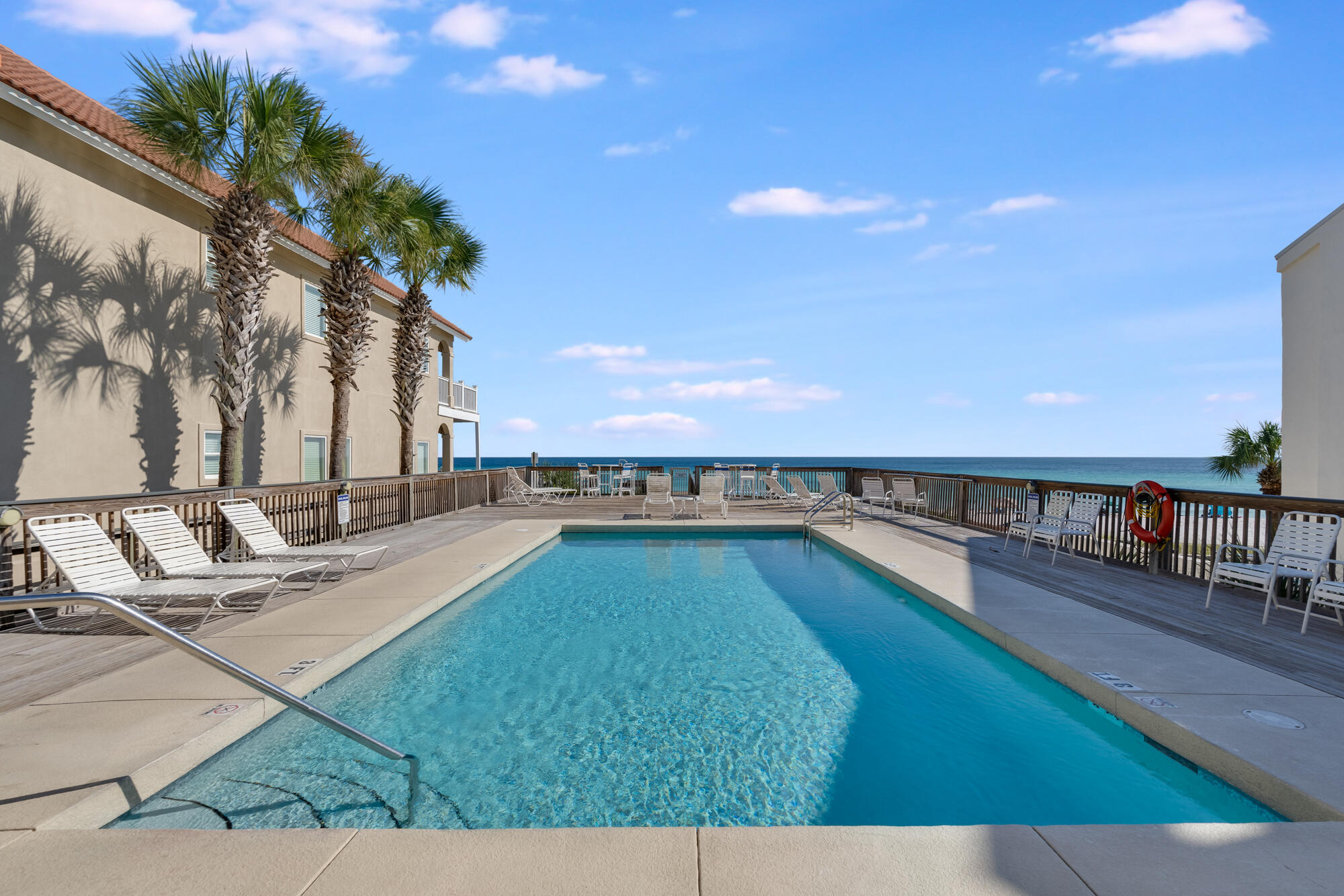 LA VALENCIA BEACH RESORT - Residential