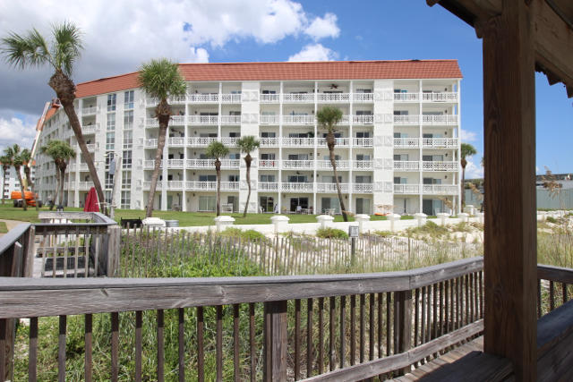 EL MATADOR CONDO - Residential