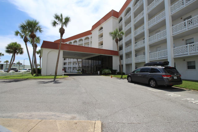 EL MATADOR CONDO - Residential