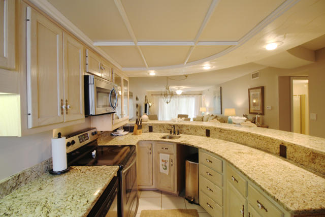 EL MATADOR CONDO - Residential