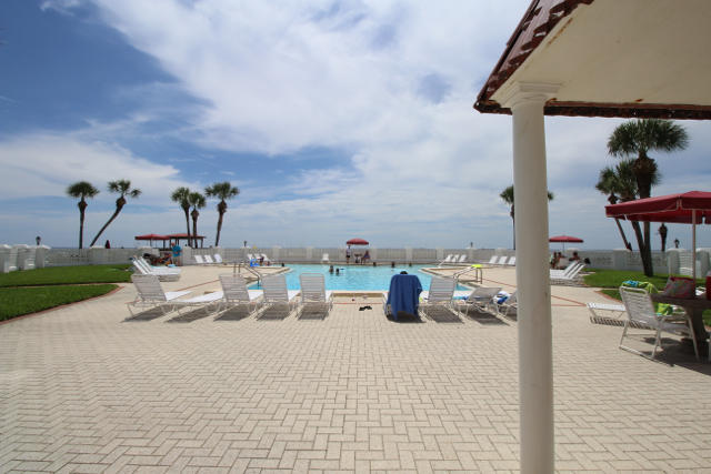 EL MATADOR CONDO - Residential