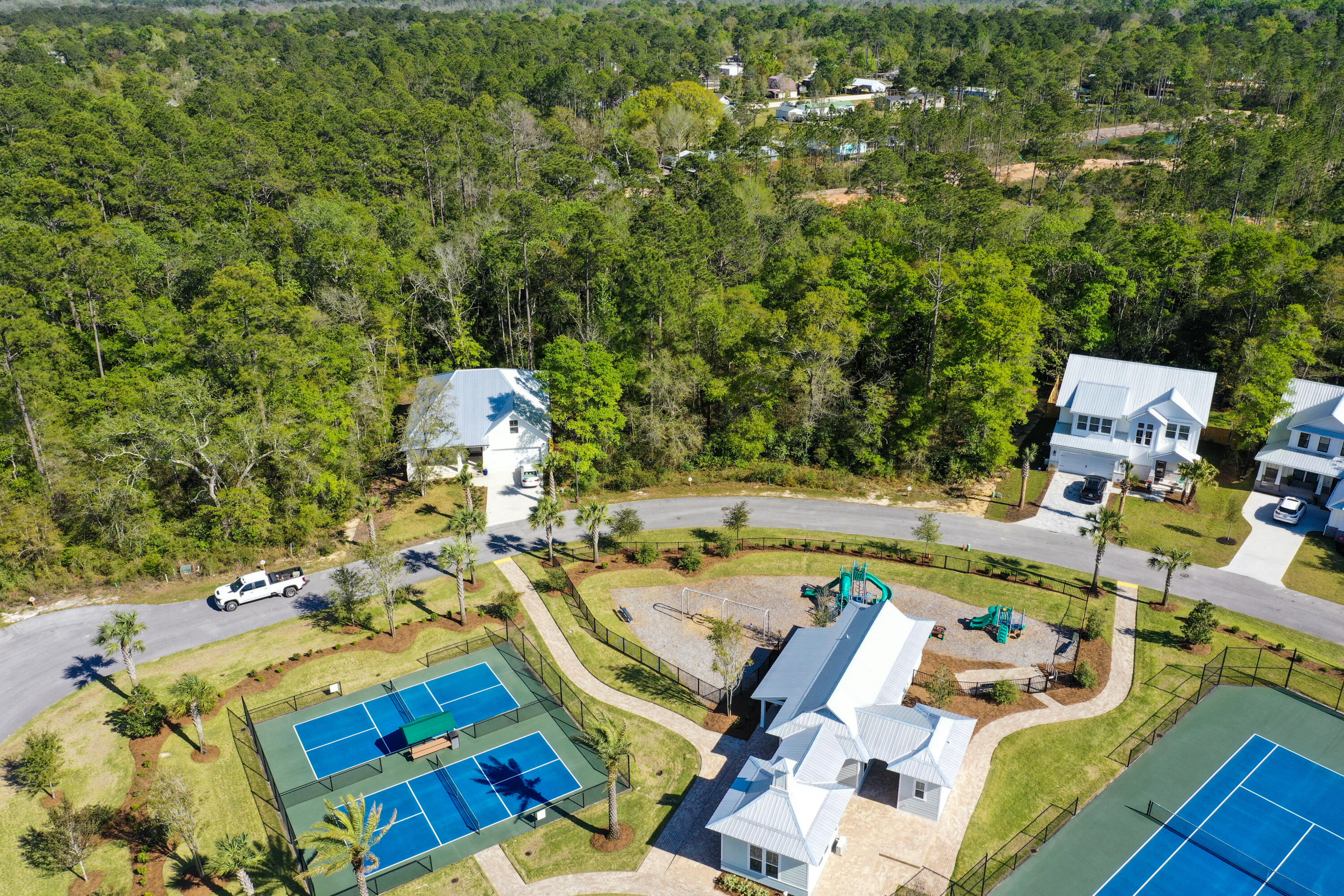 BEAR CREEK COTTAGES - Land