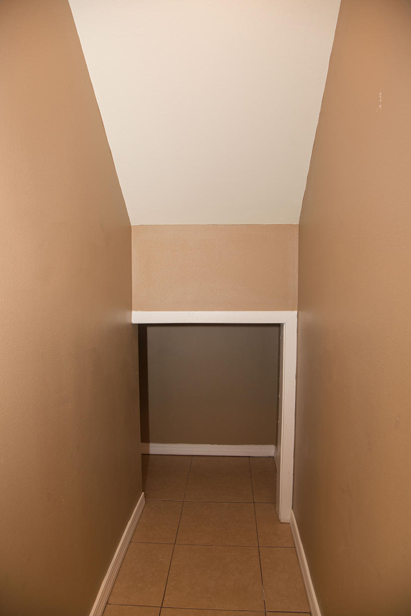 MERIDIAN SQUARE T/H - Residential Lease