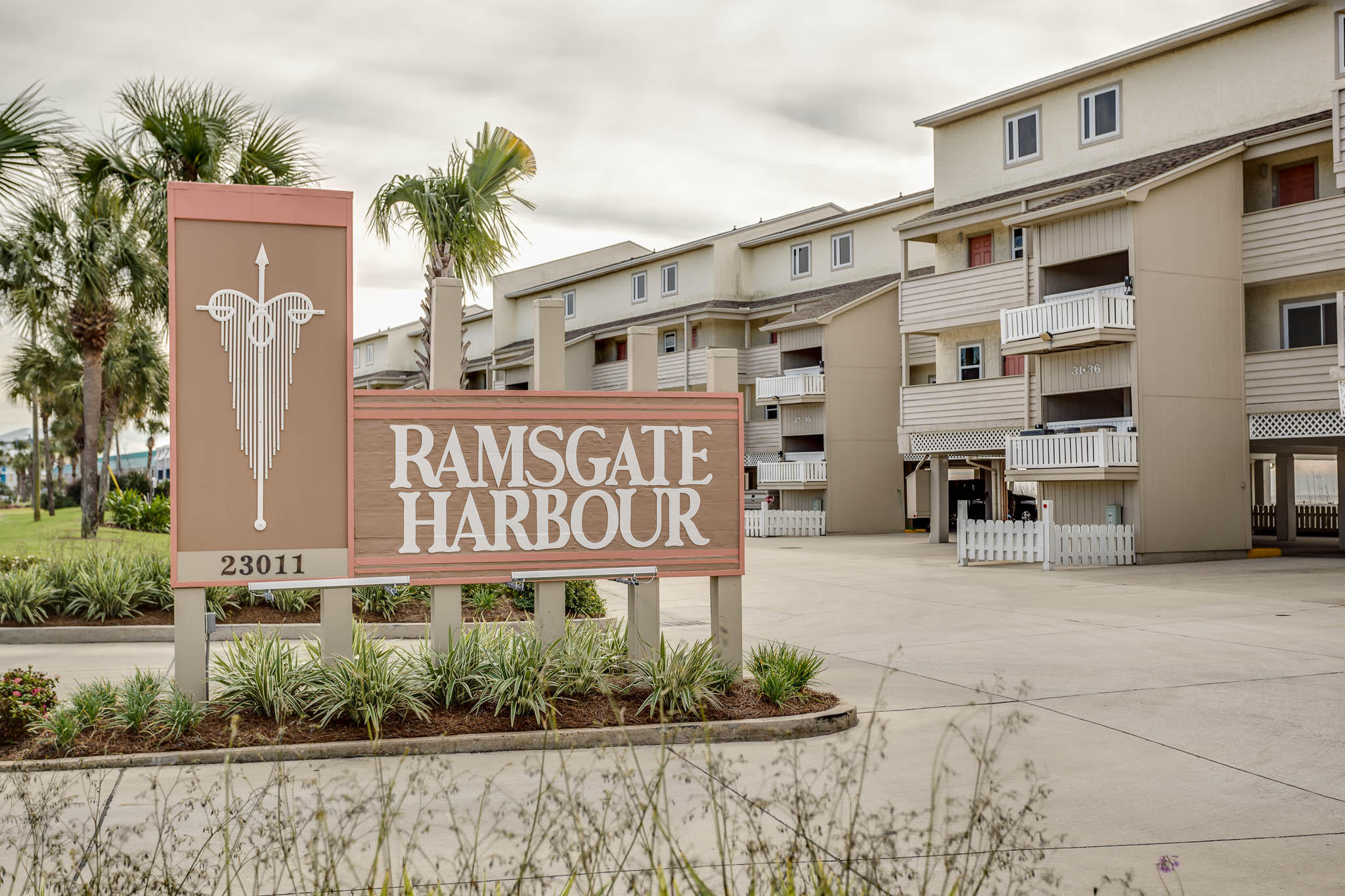 RAMSGATE HARBOUR PH 4 CONDO - Residential