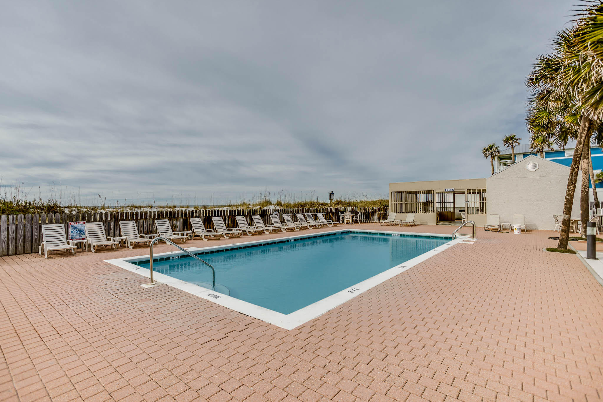 RAMSGATE HARBOUR PH 4 CONDO - Residential