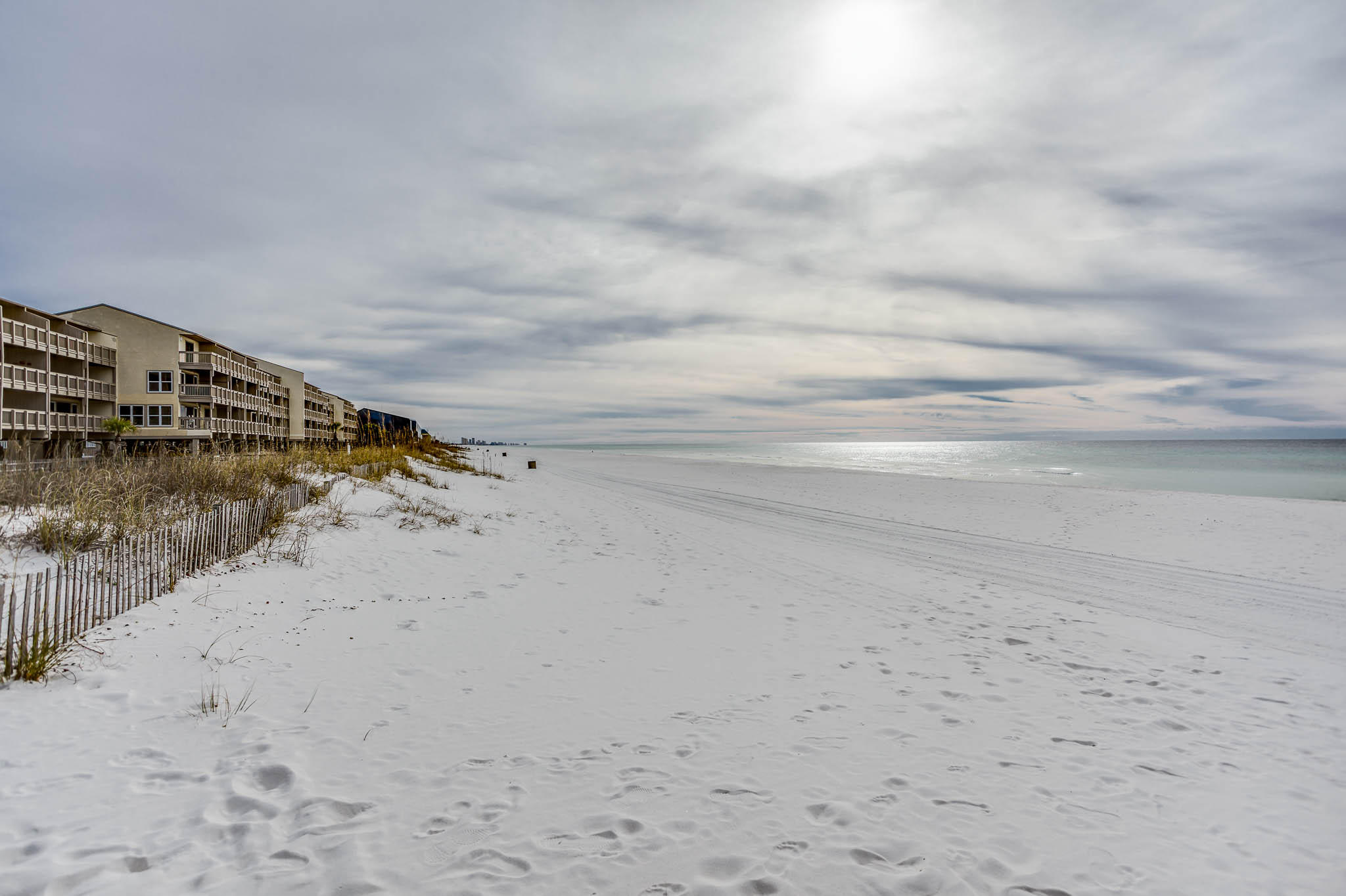 RAMSGATE HARBOUR PH 4 CONDO - Residential