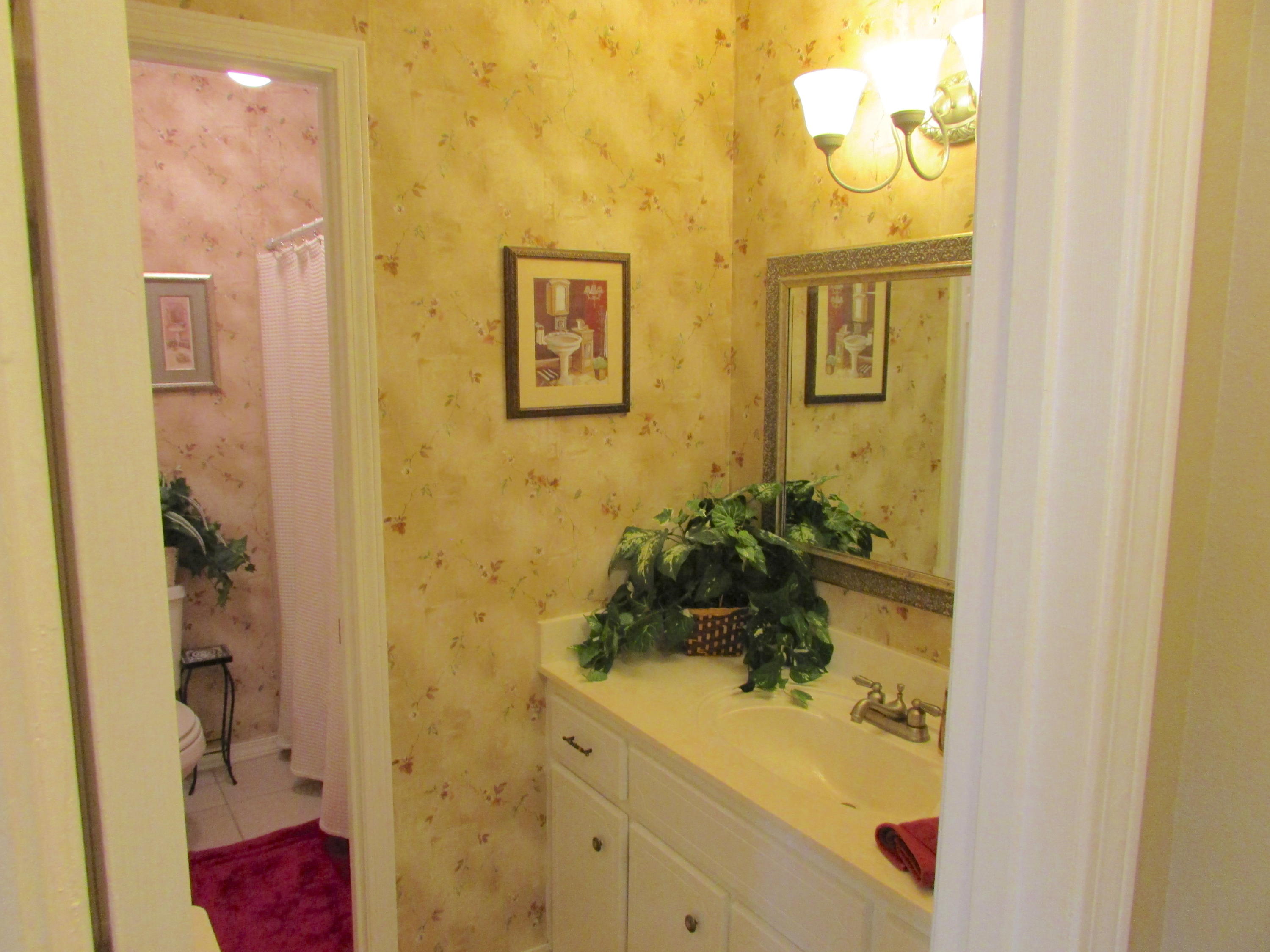 EMERALD GARDENS - Residential