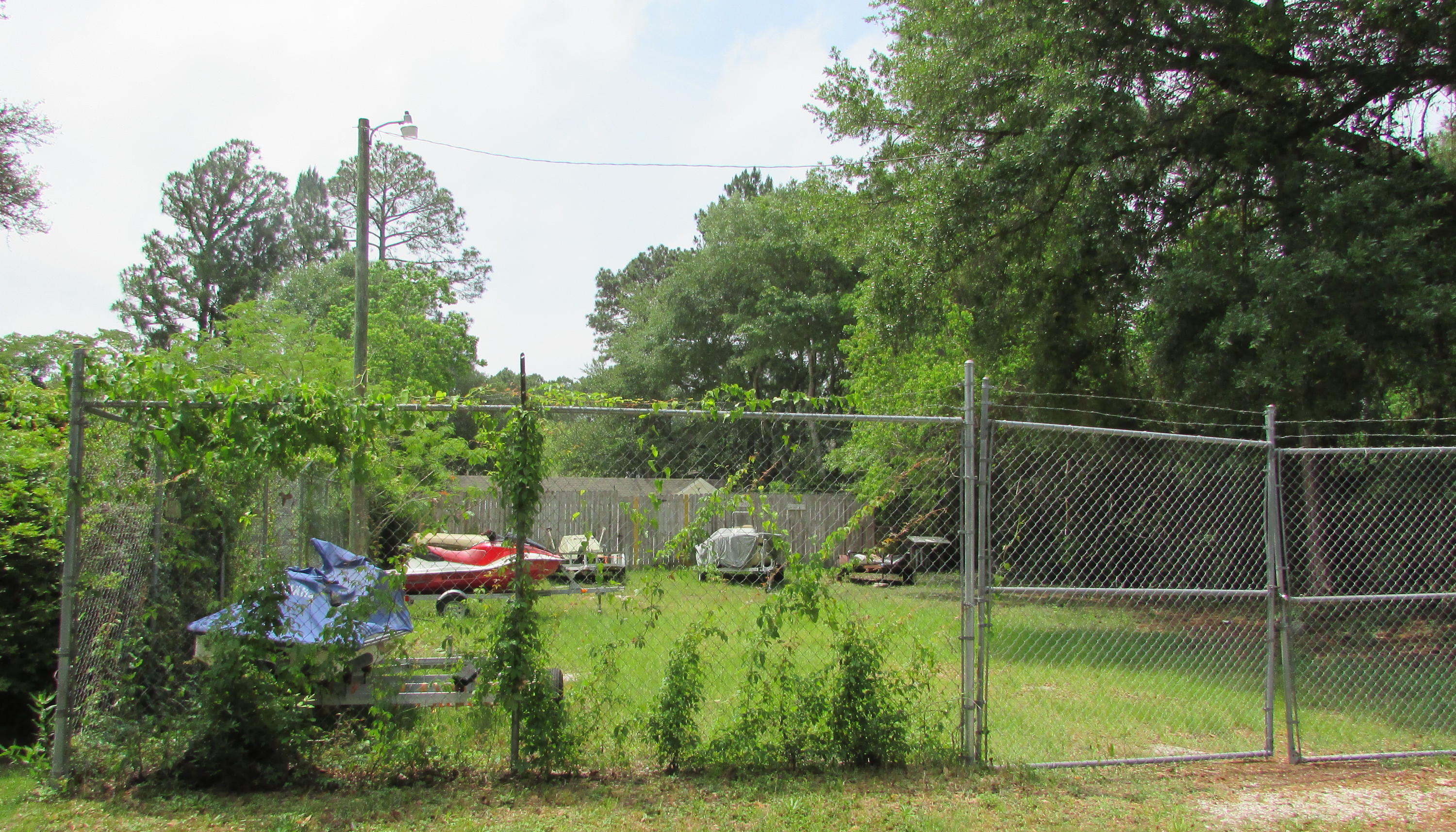 EMERALD GARDENS - Residential