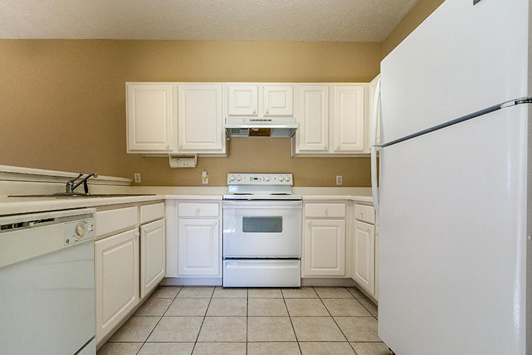 HERONS WATCH CONDO PH 1 - Residential