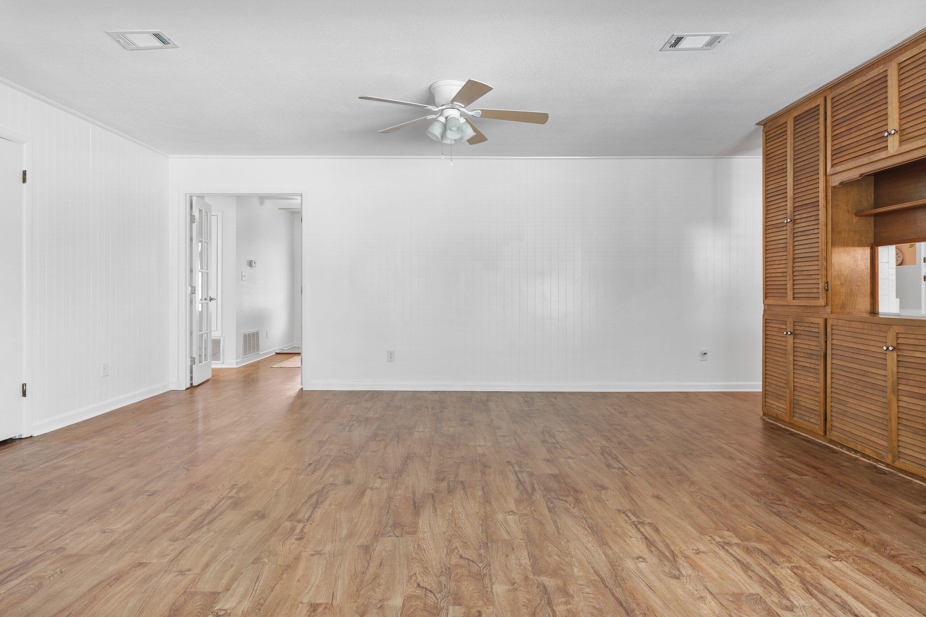 BAYOU WOODS - Residential