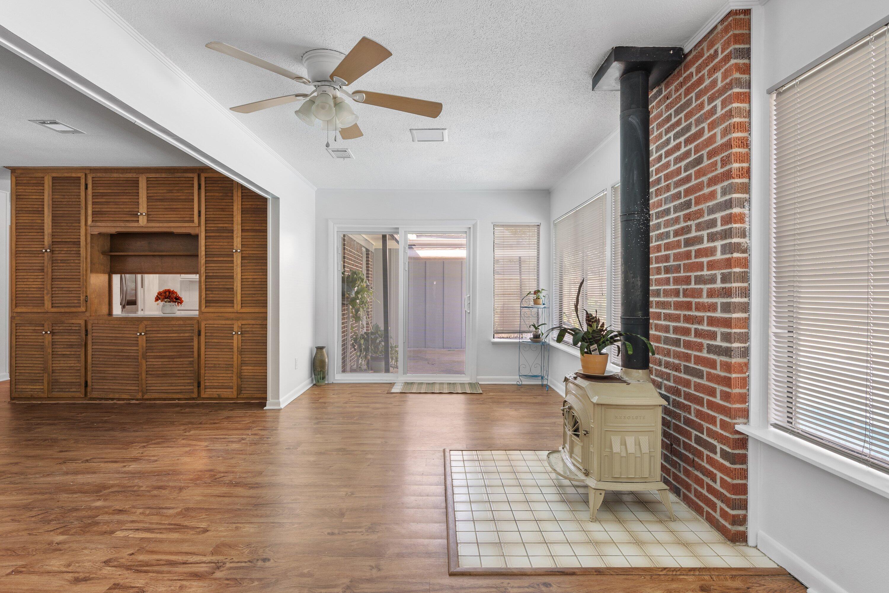 BAYOU WOODS - Residential