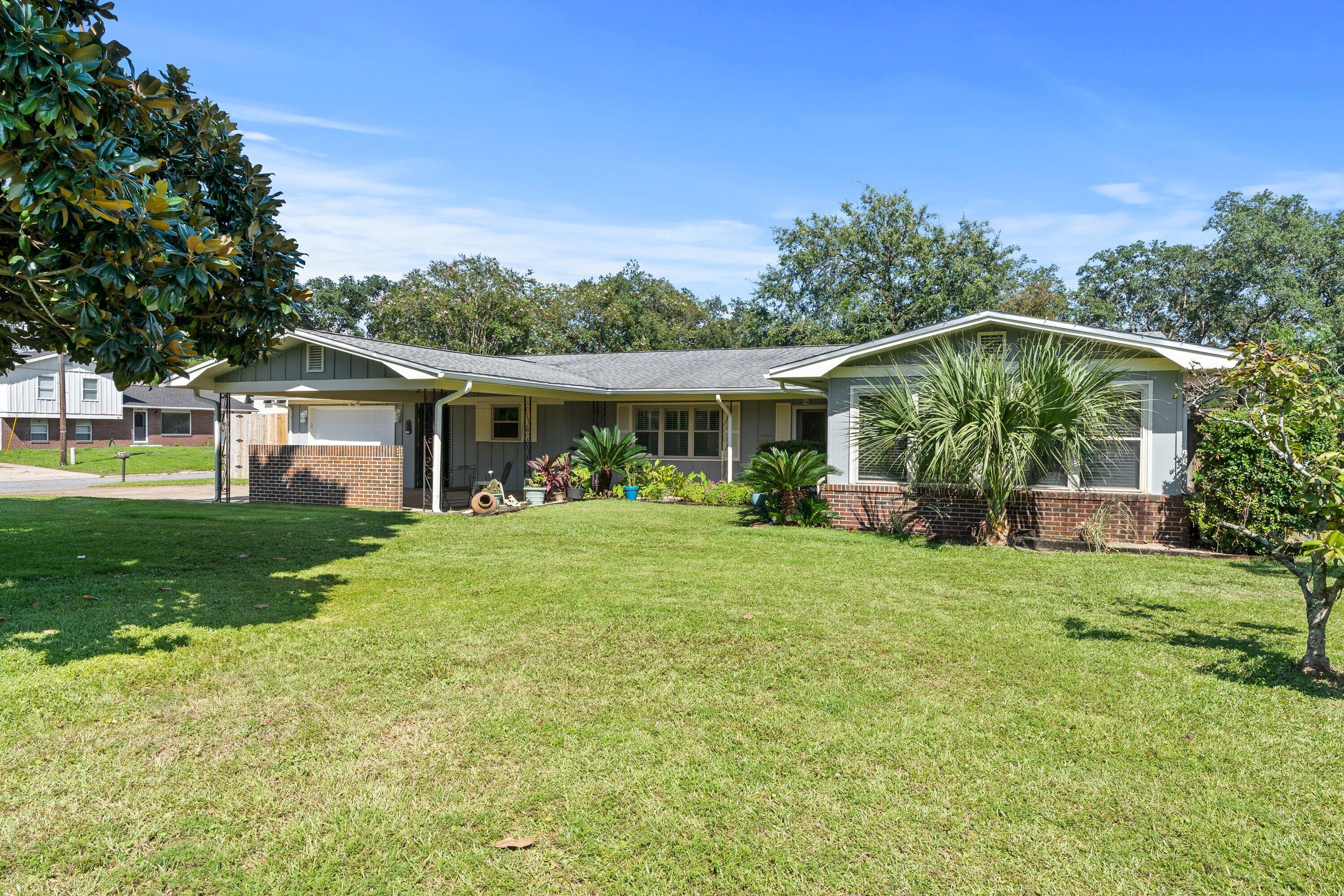 BAYOU WOODS - Residential