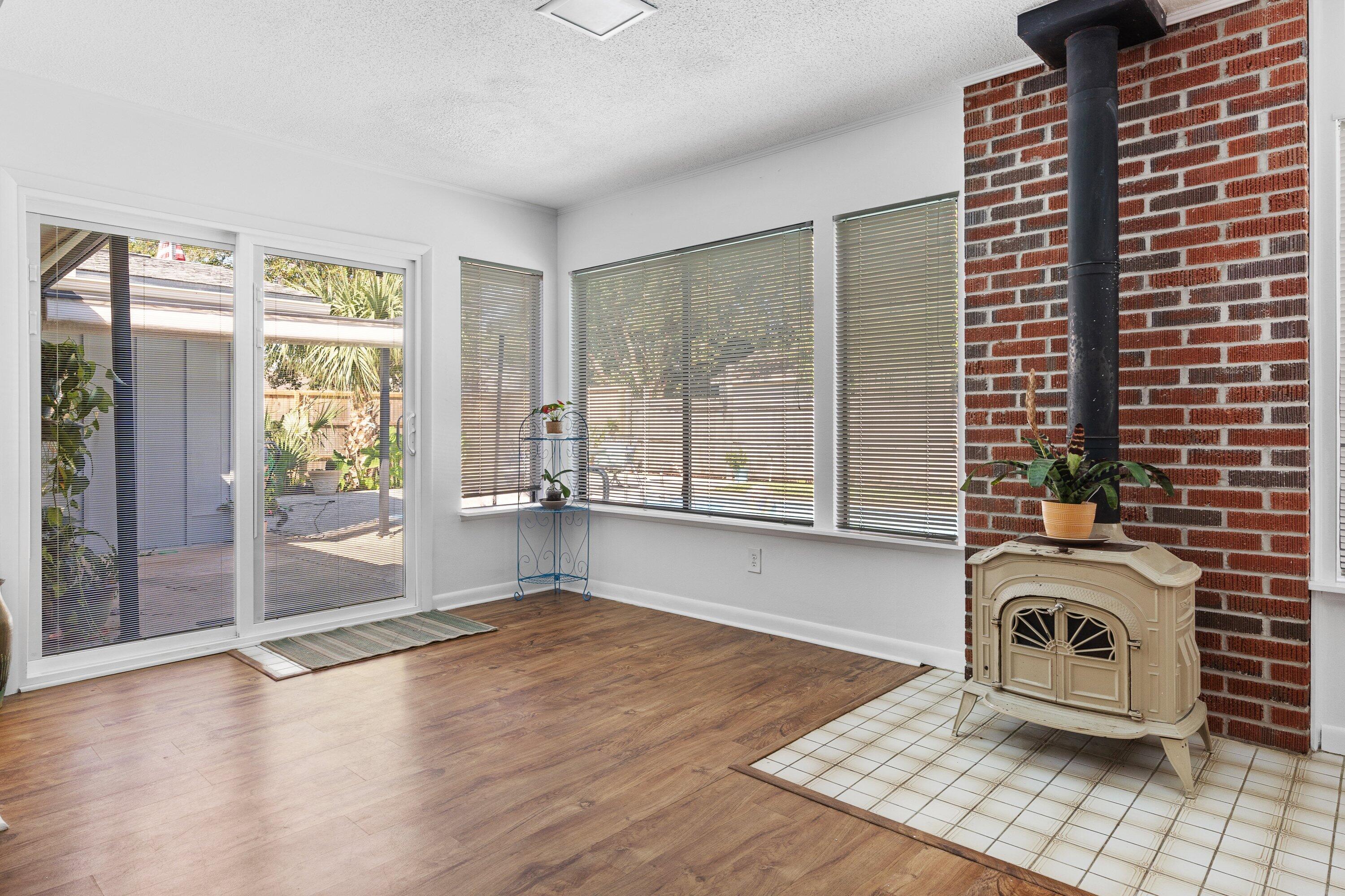 BAYOU WOODS - Residential