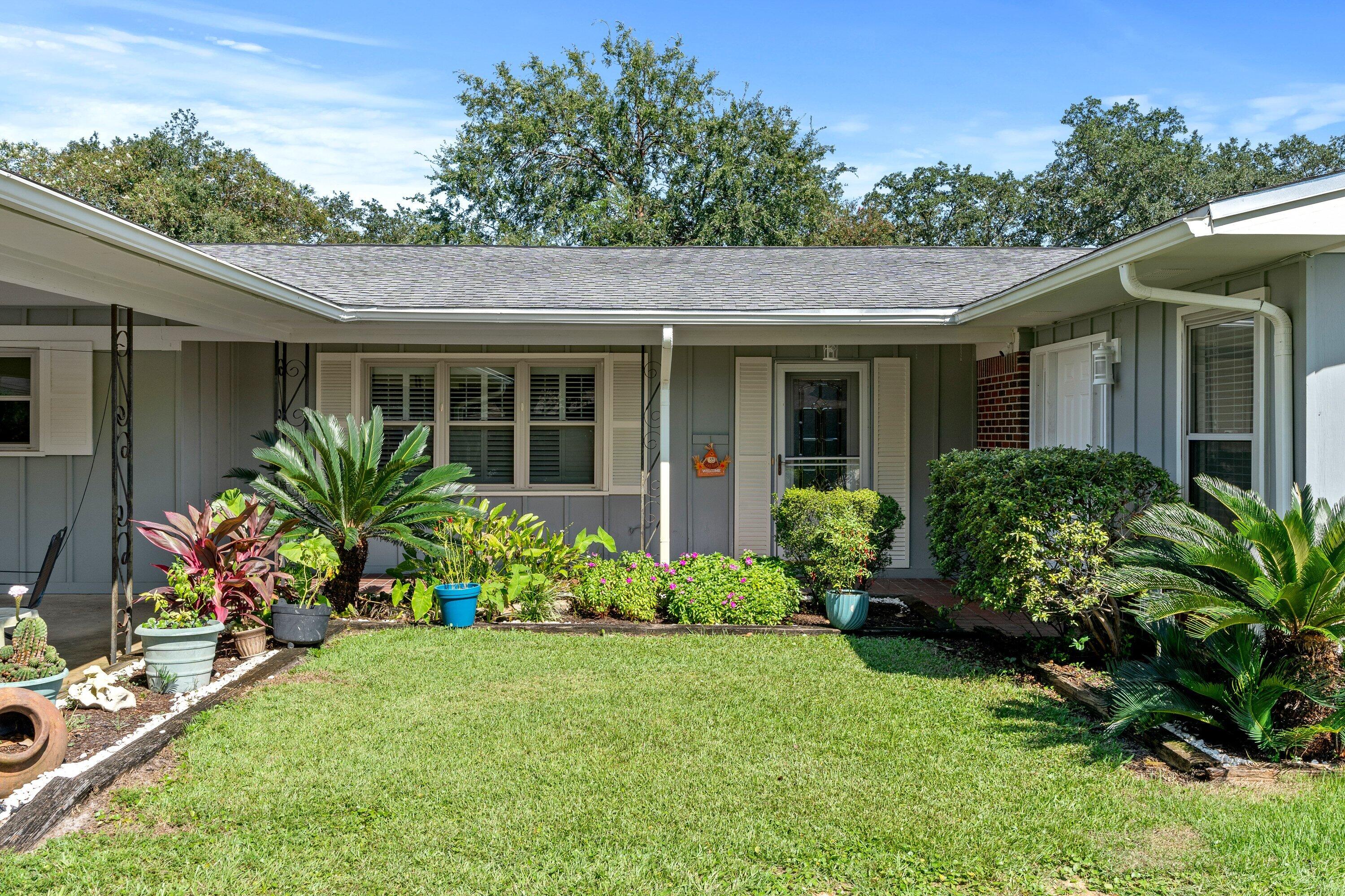 BAYOU WOODS - Residential