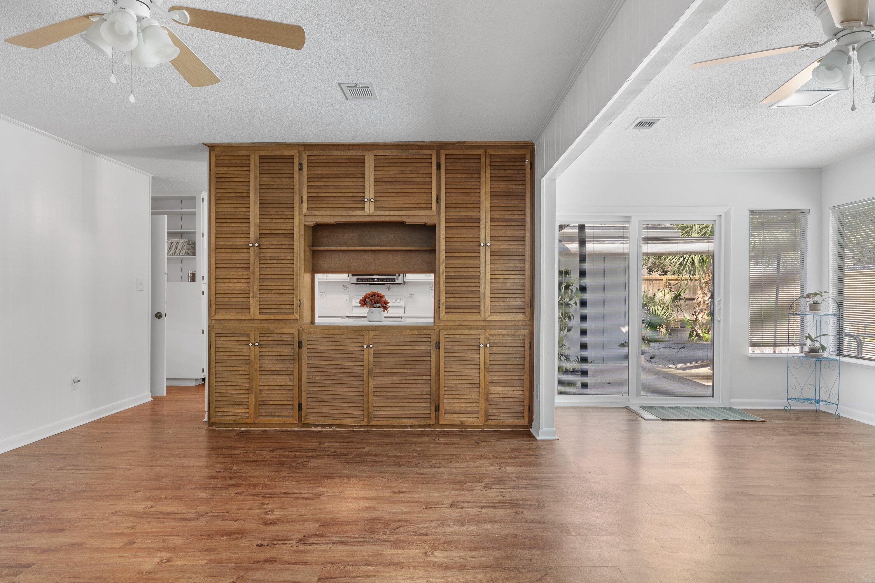 BAYOU WOODS - Residential