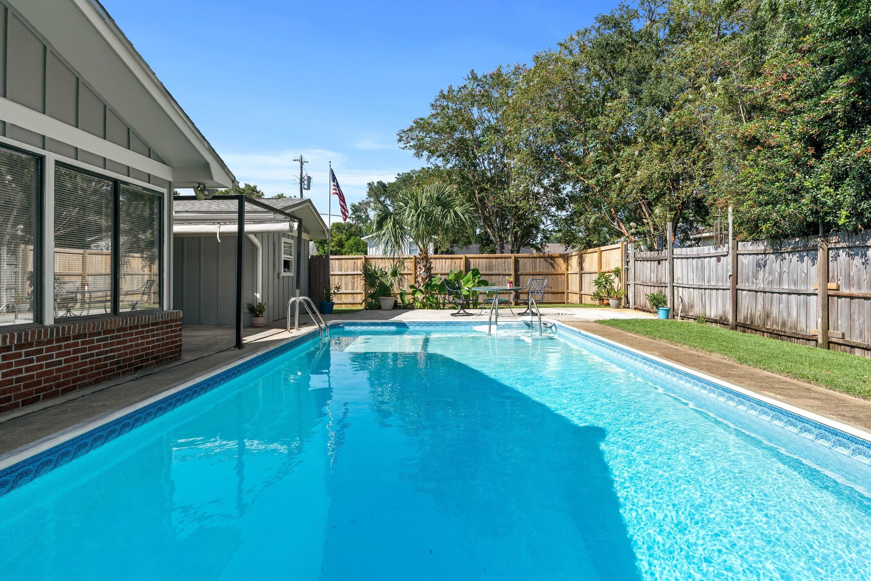 BAYOU WOODS - Residential