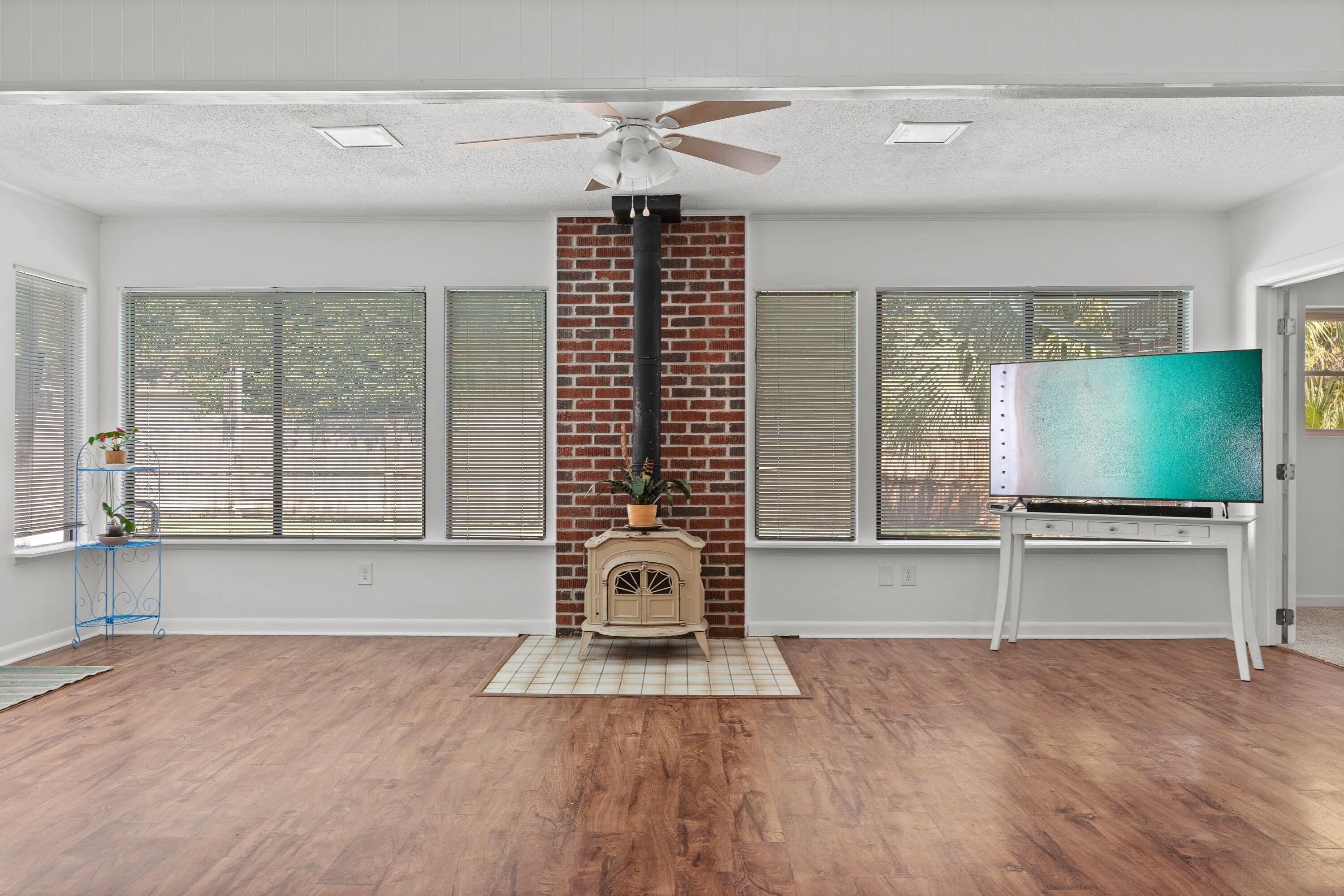 BAYOU WOODS - Residential