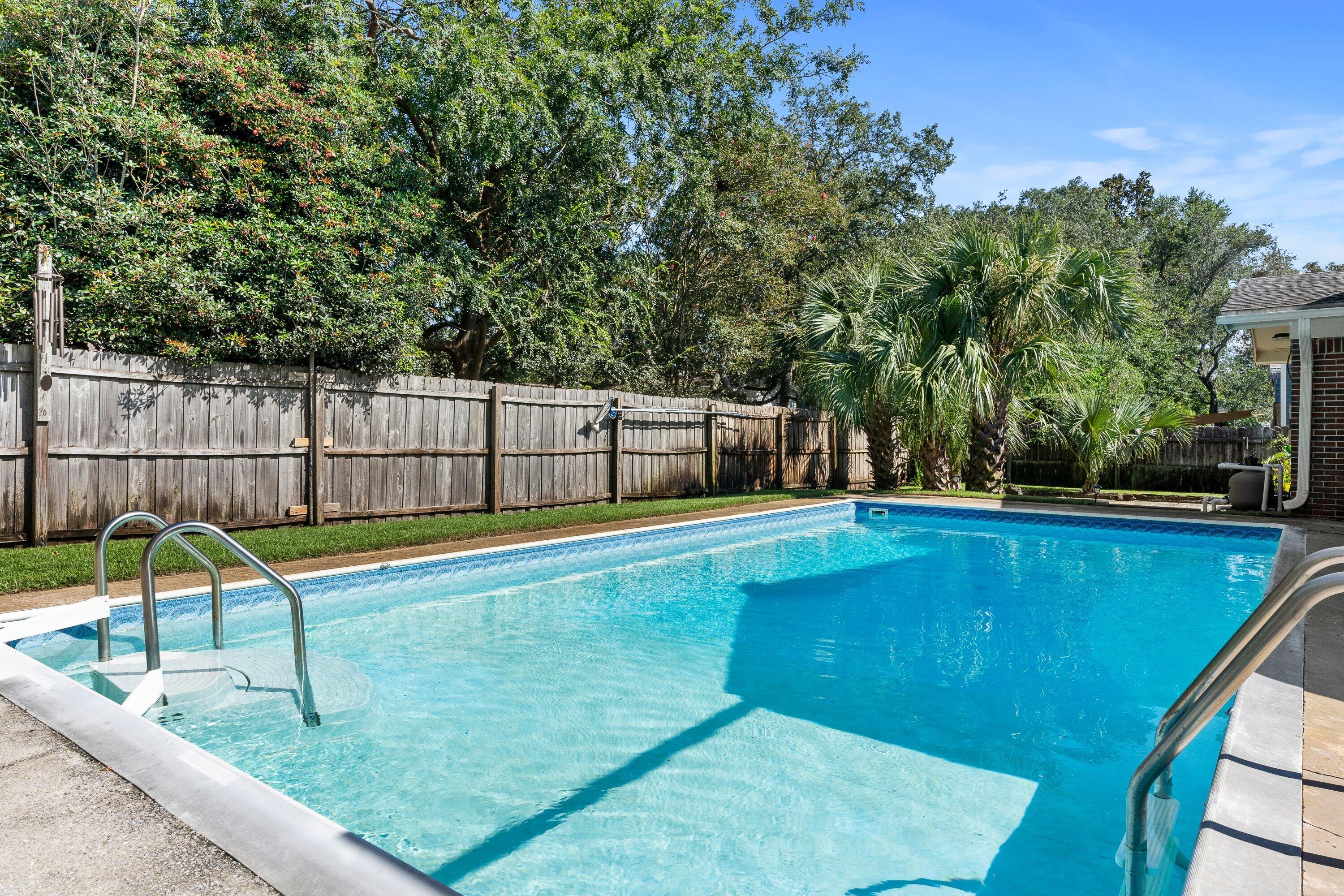 BAYOU WOODS - Residential