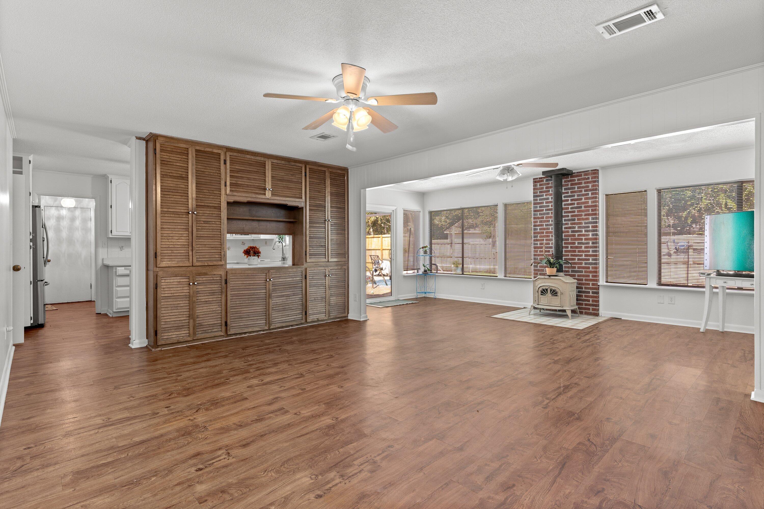 BAYOU WOODS - Residential