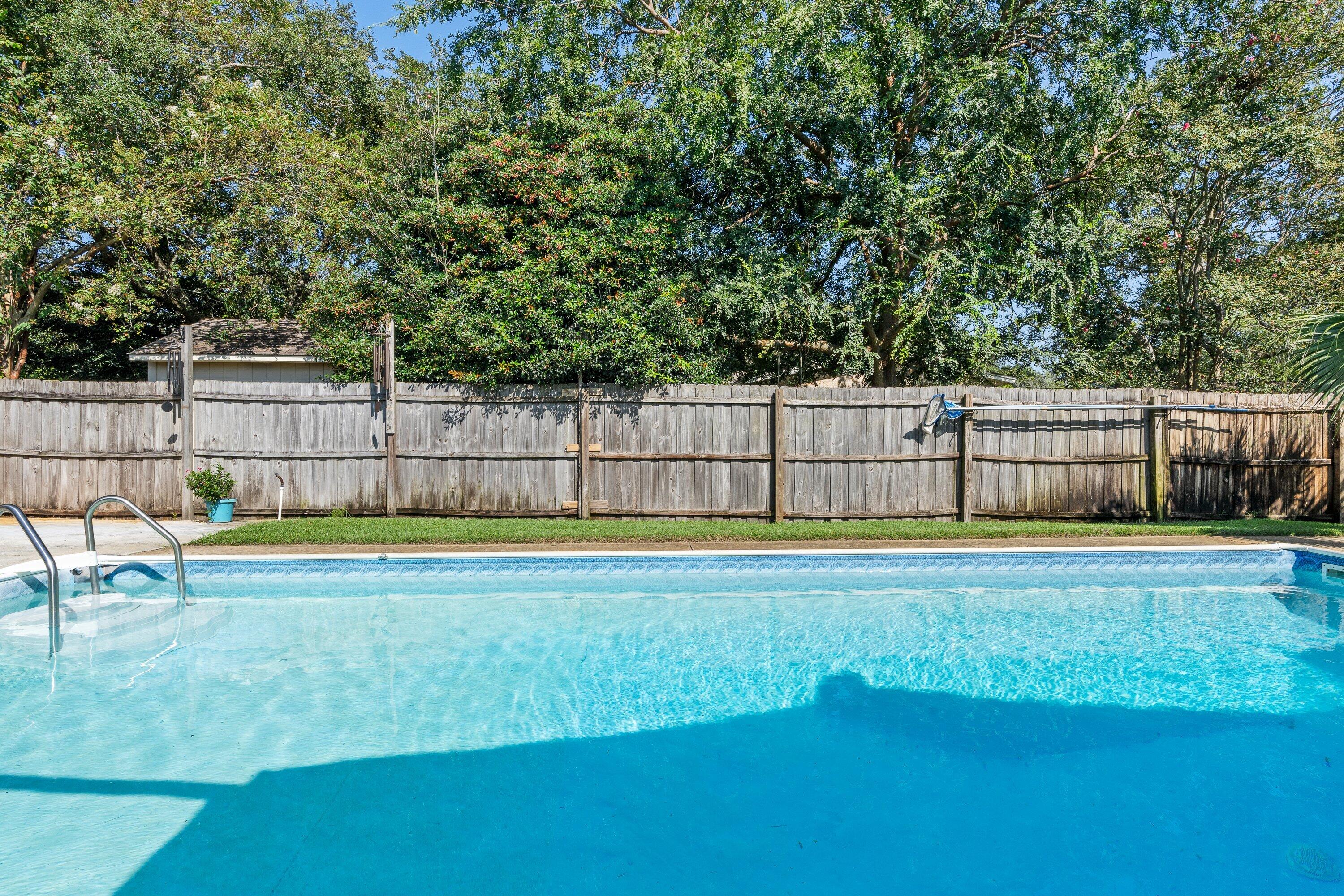 BAYOU WOODS - Residential