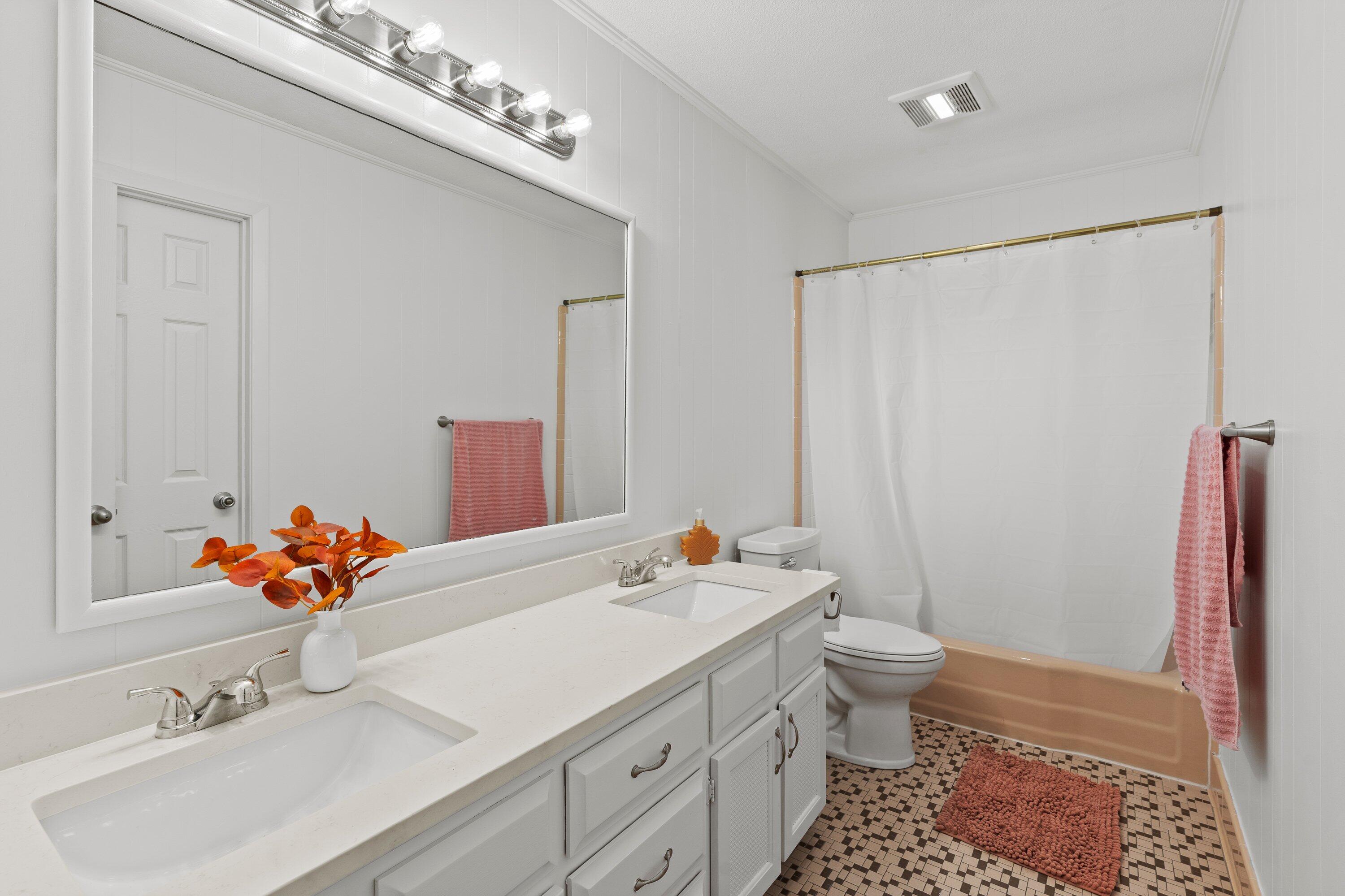 BAYOU WOODS - Residential