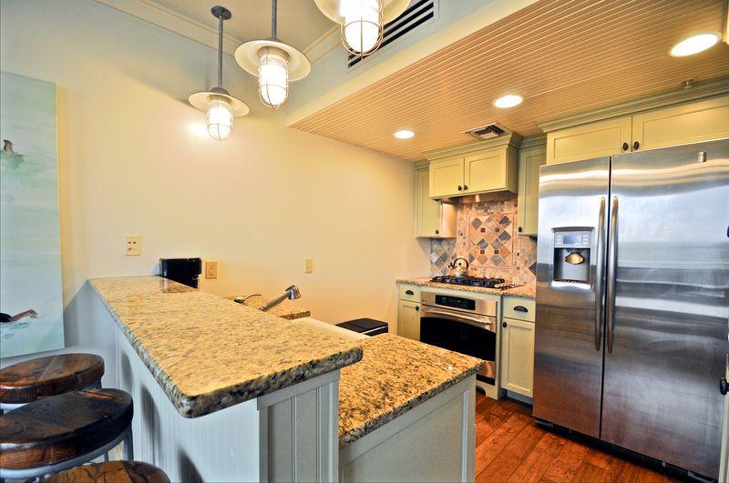 Six Palms - Residential