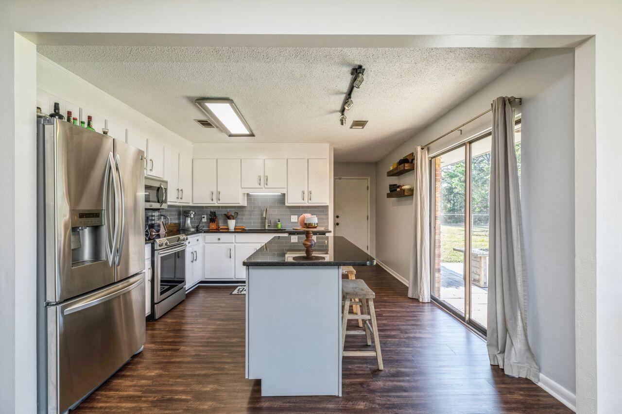 HOLLEY BY THE SEA - Residential