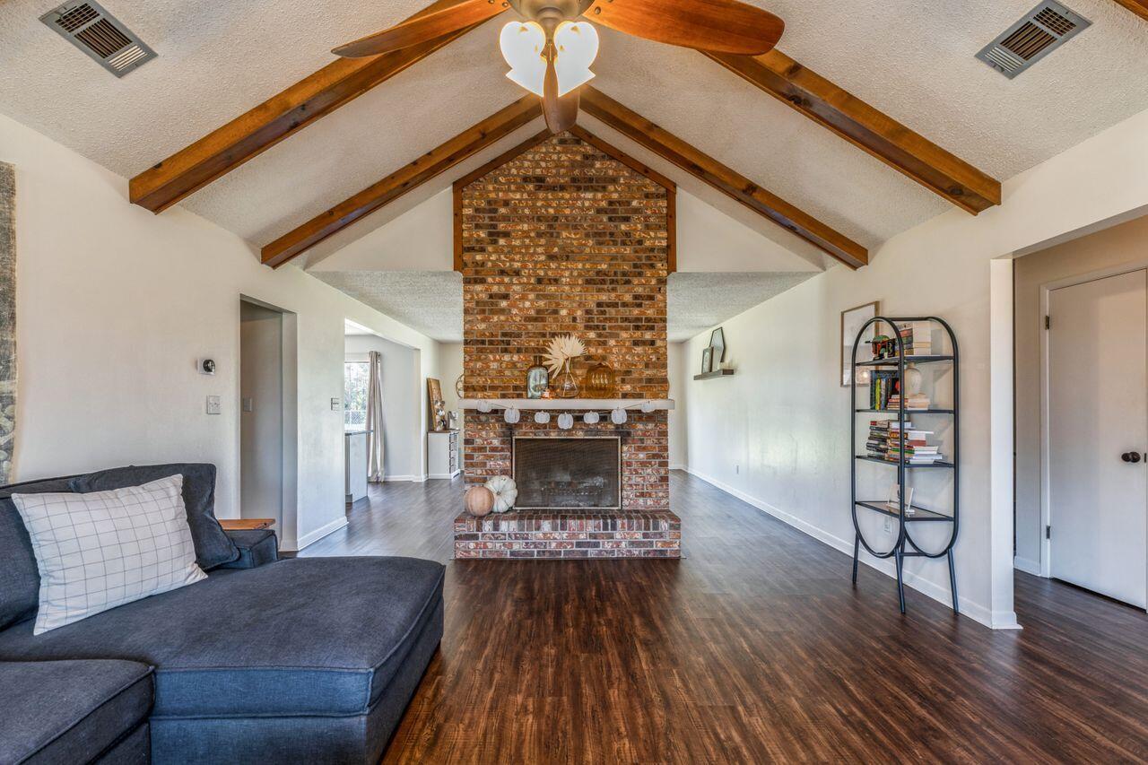 HOLLEY BY THE SEA - Residential