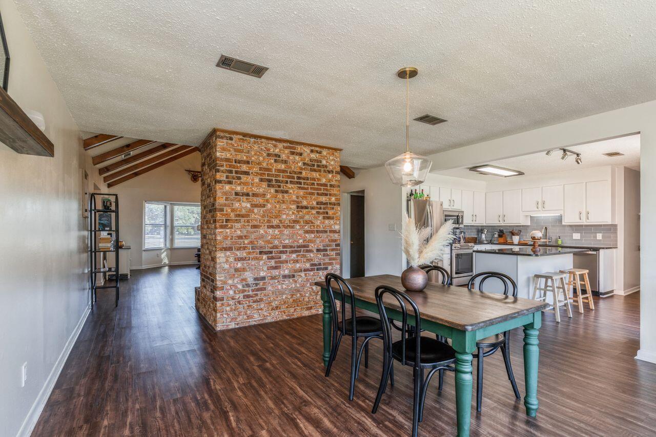 HOLLEY BY THE SEA - Residential