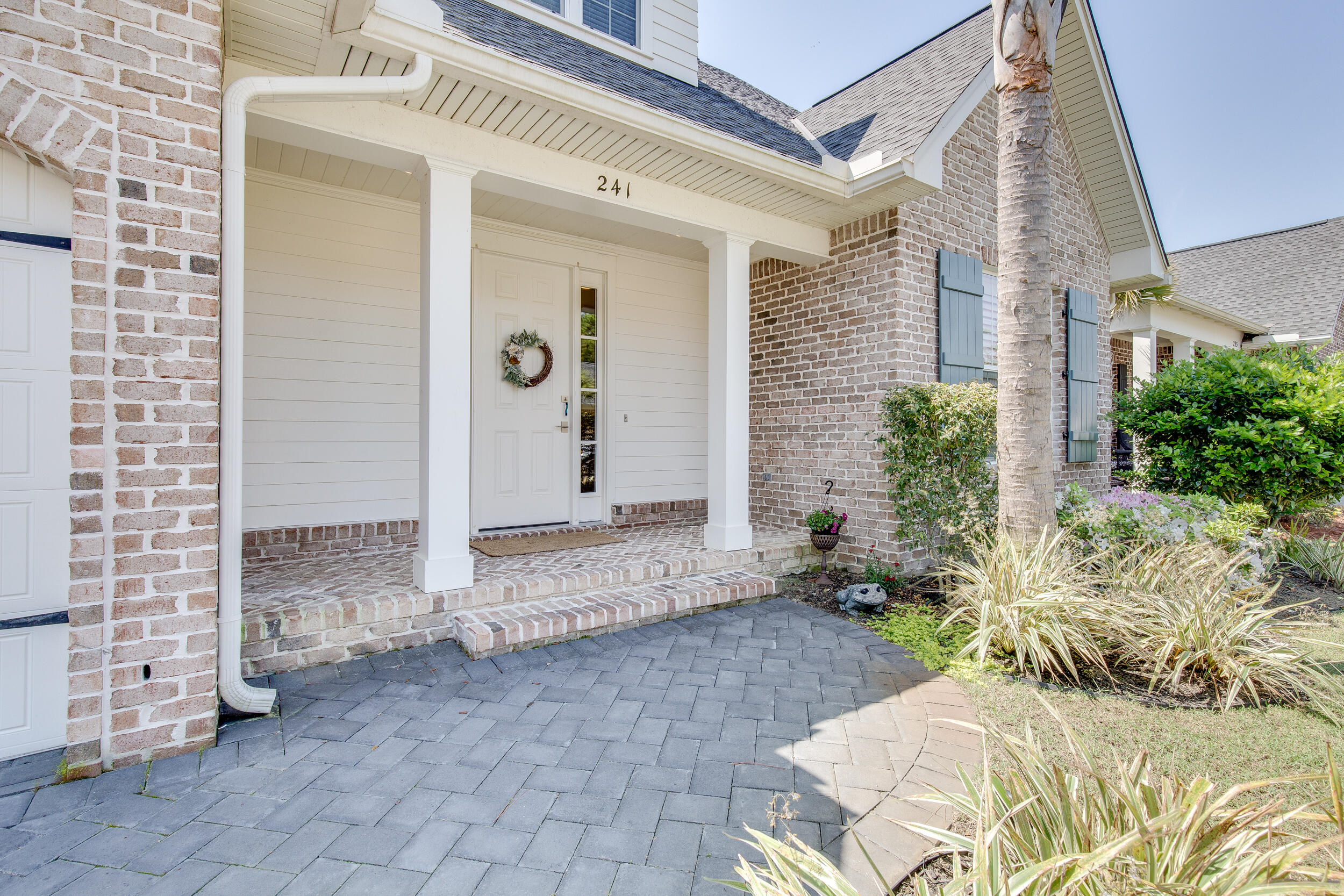 Emerald Bay - Residential