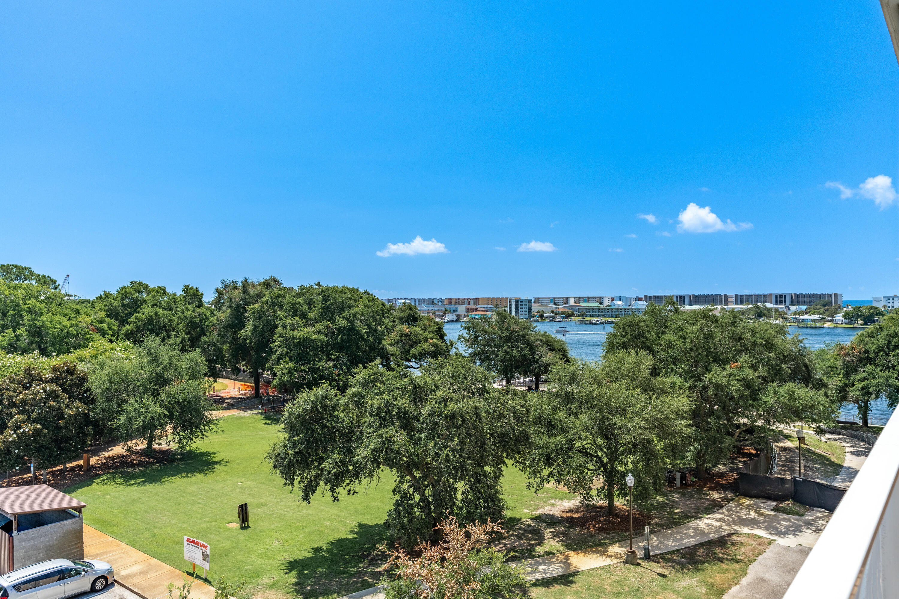 INDIANOLA ON THE WATER - Residential