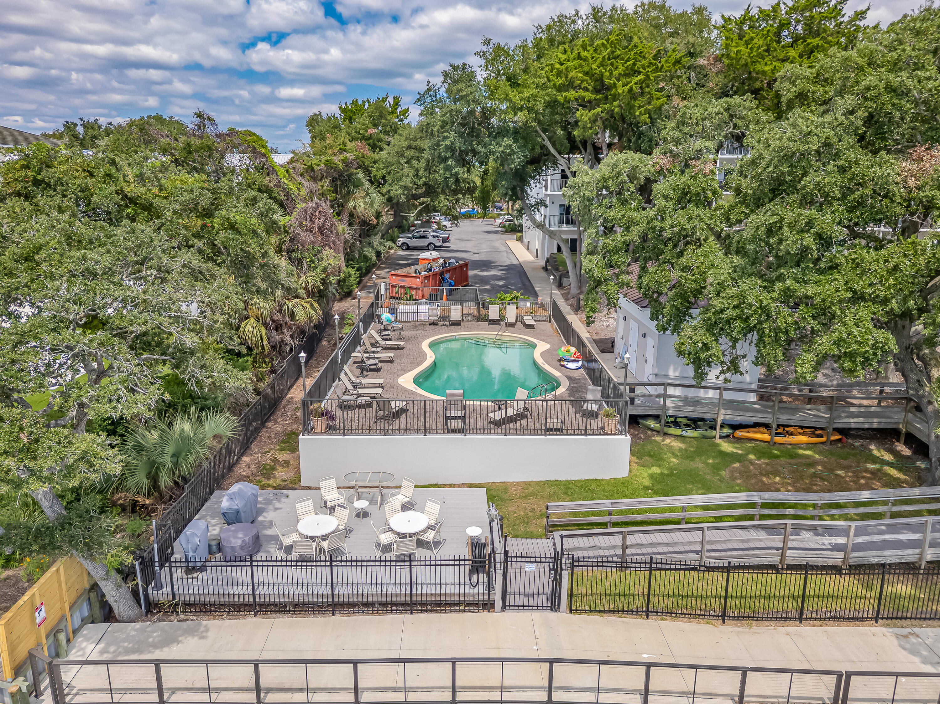 INDIANOLA ON THE WATER - Residential