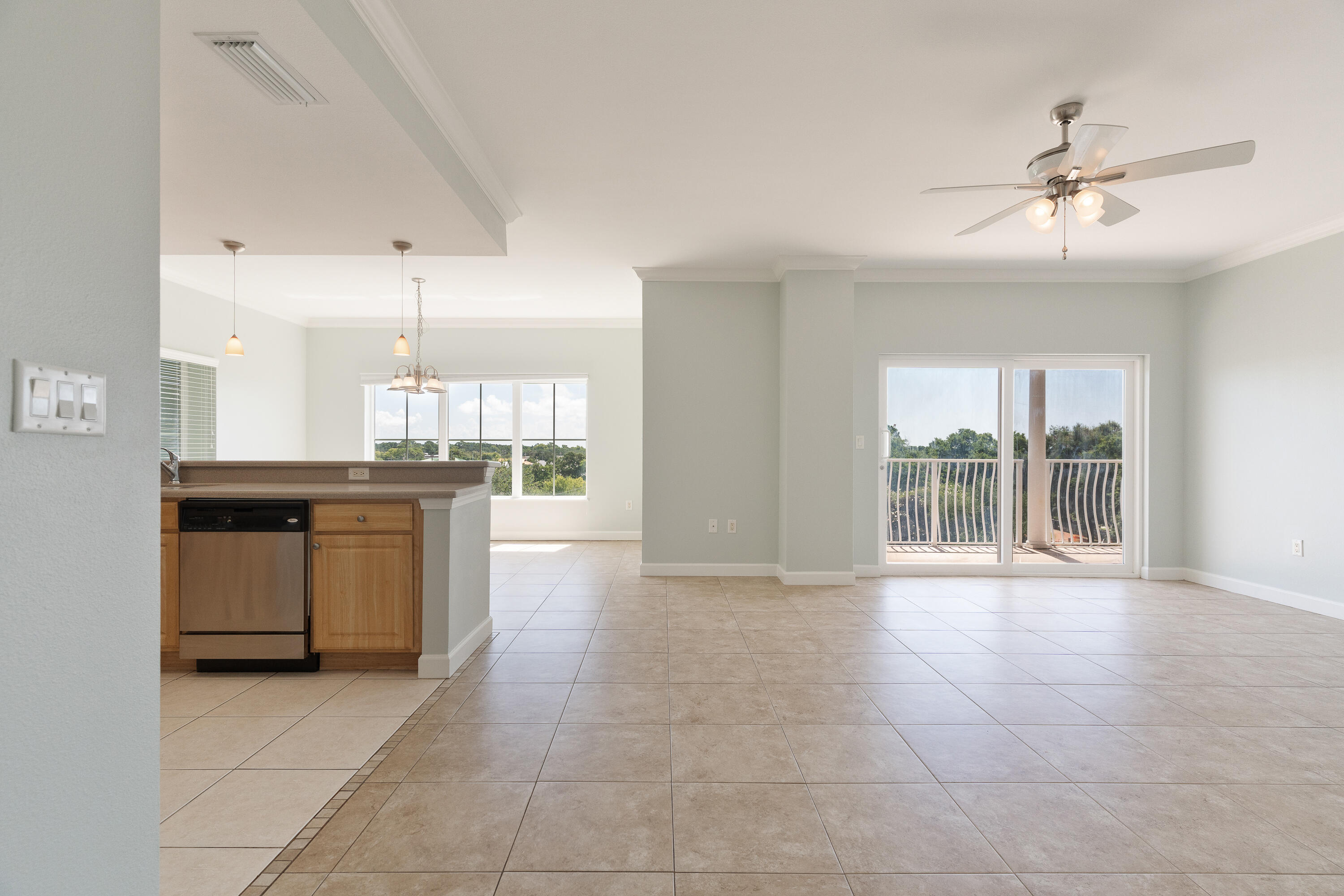 INDIANOLA ON THE WATER - Residential