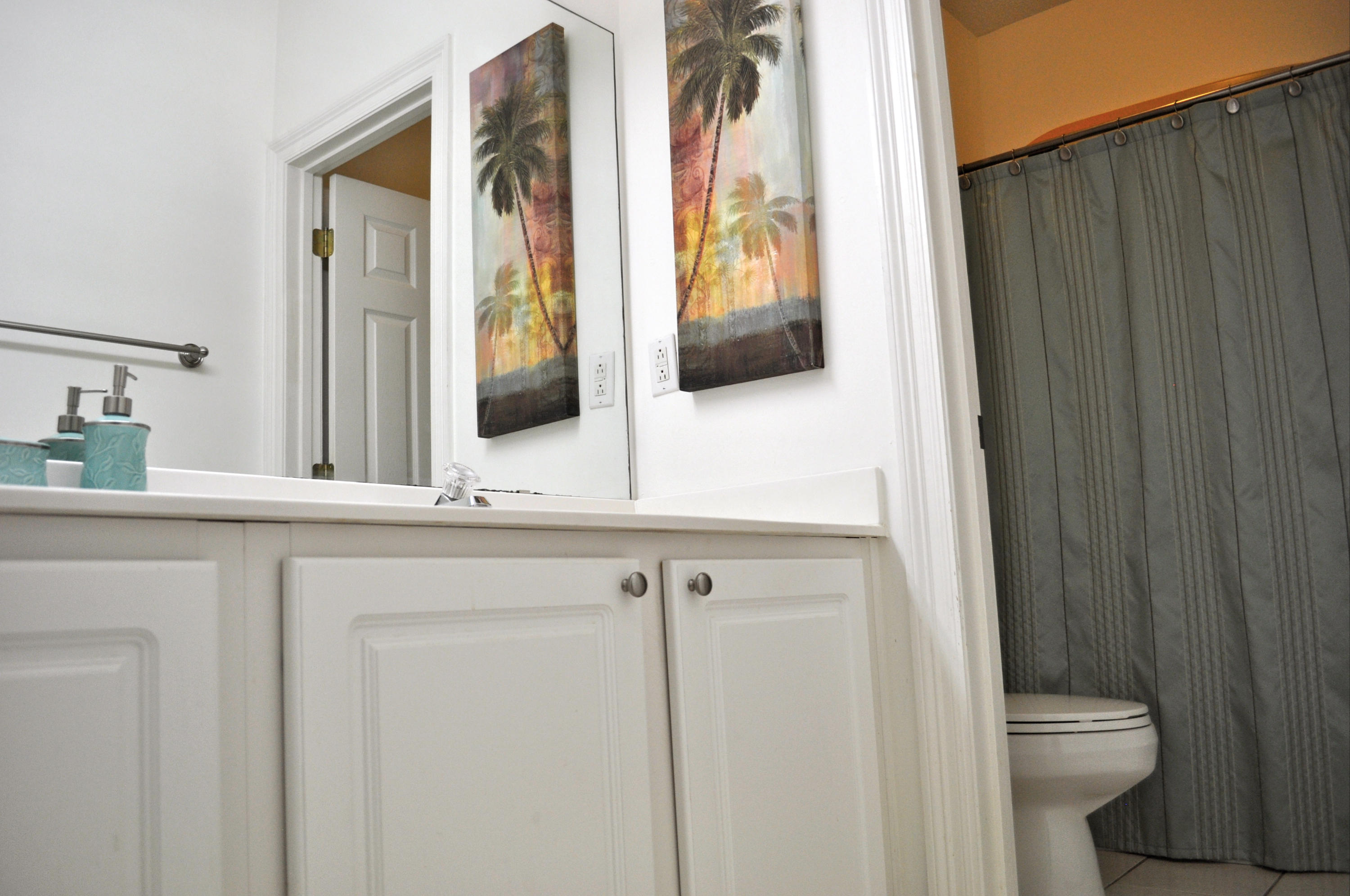 LAGUNA LANDING - Residential