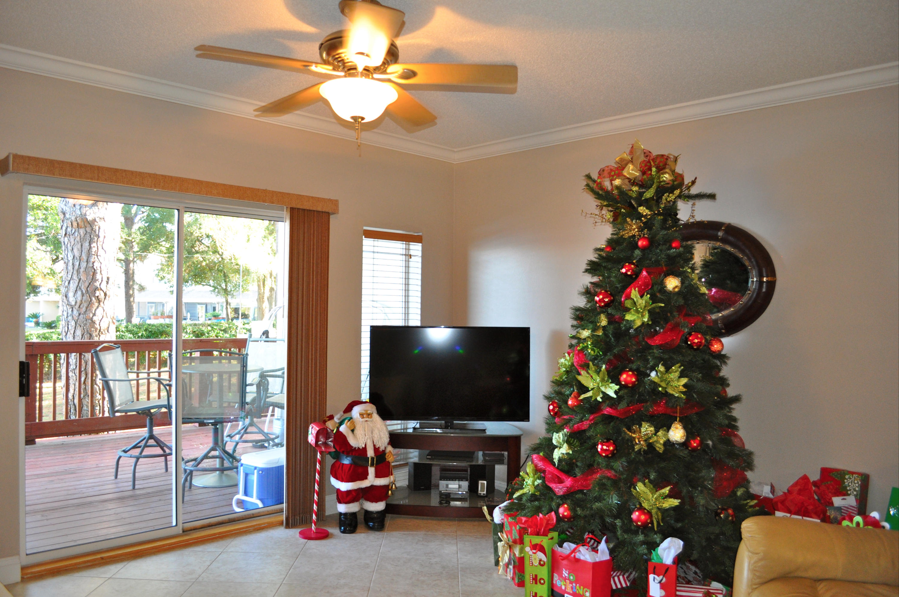 LAGUNA LANDING - Residential