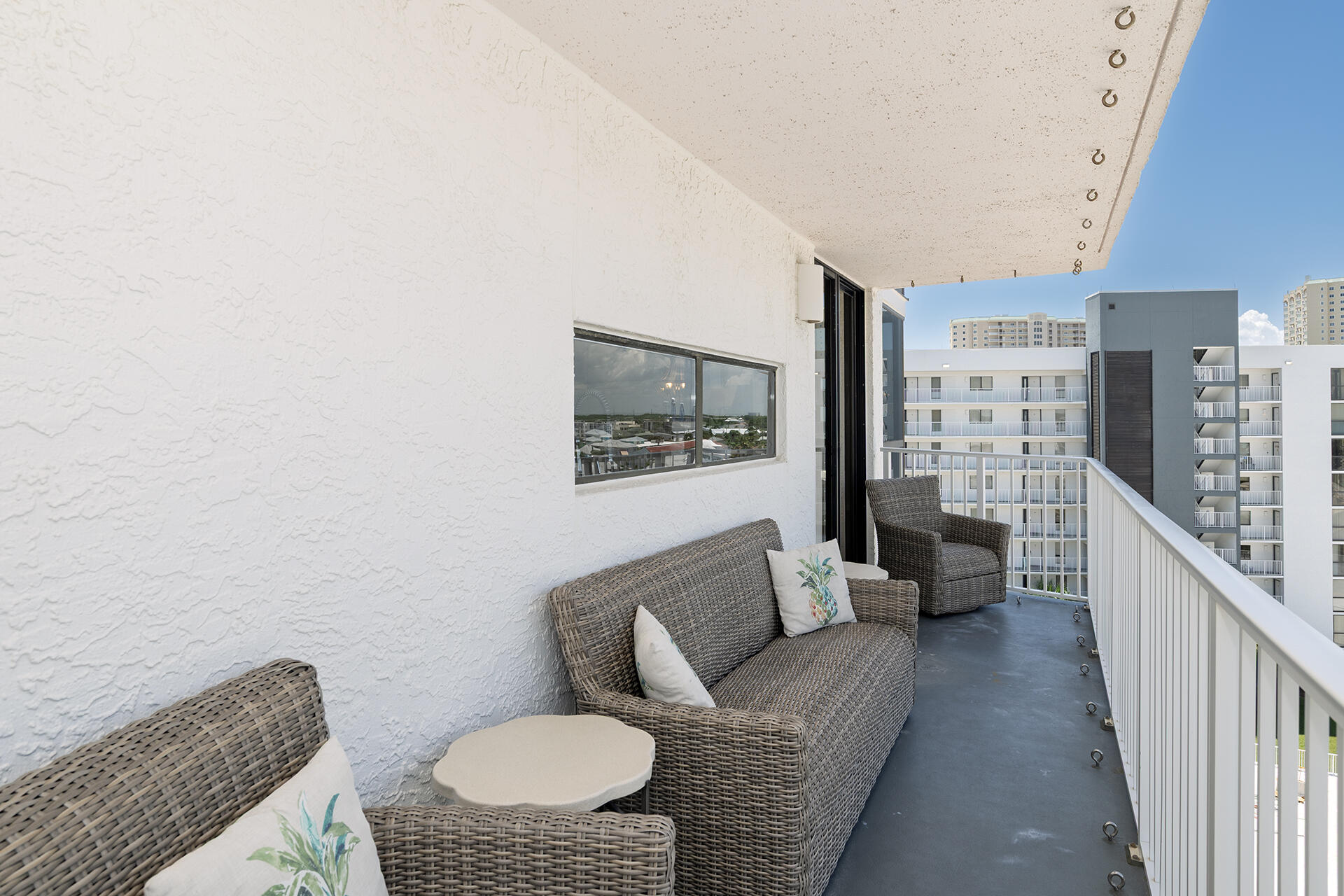 MAINSAIL CONDO PH 3 - Residential