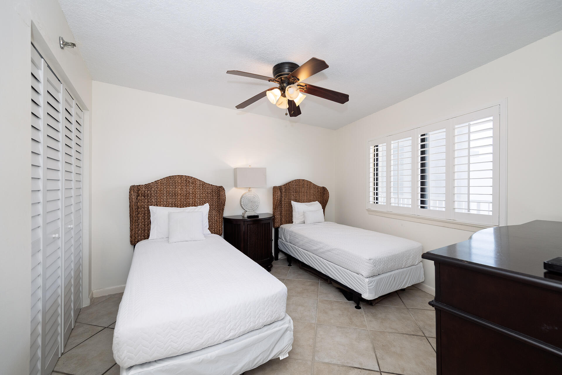 MAINSAIL CONDO PH 3 - Residential